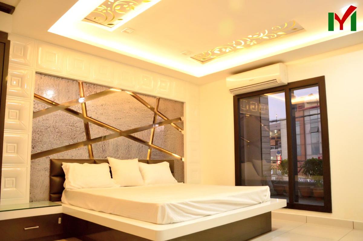 Deluxe Double Room with Balcony photo 3