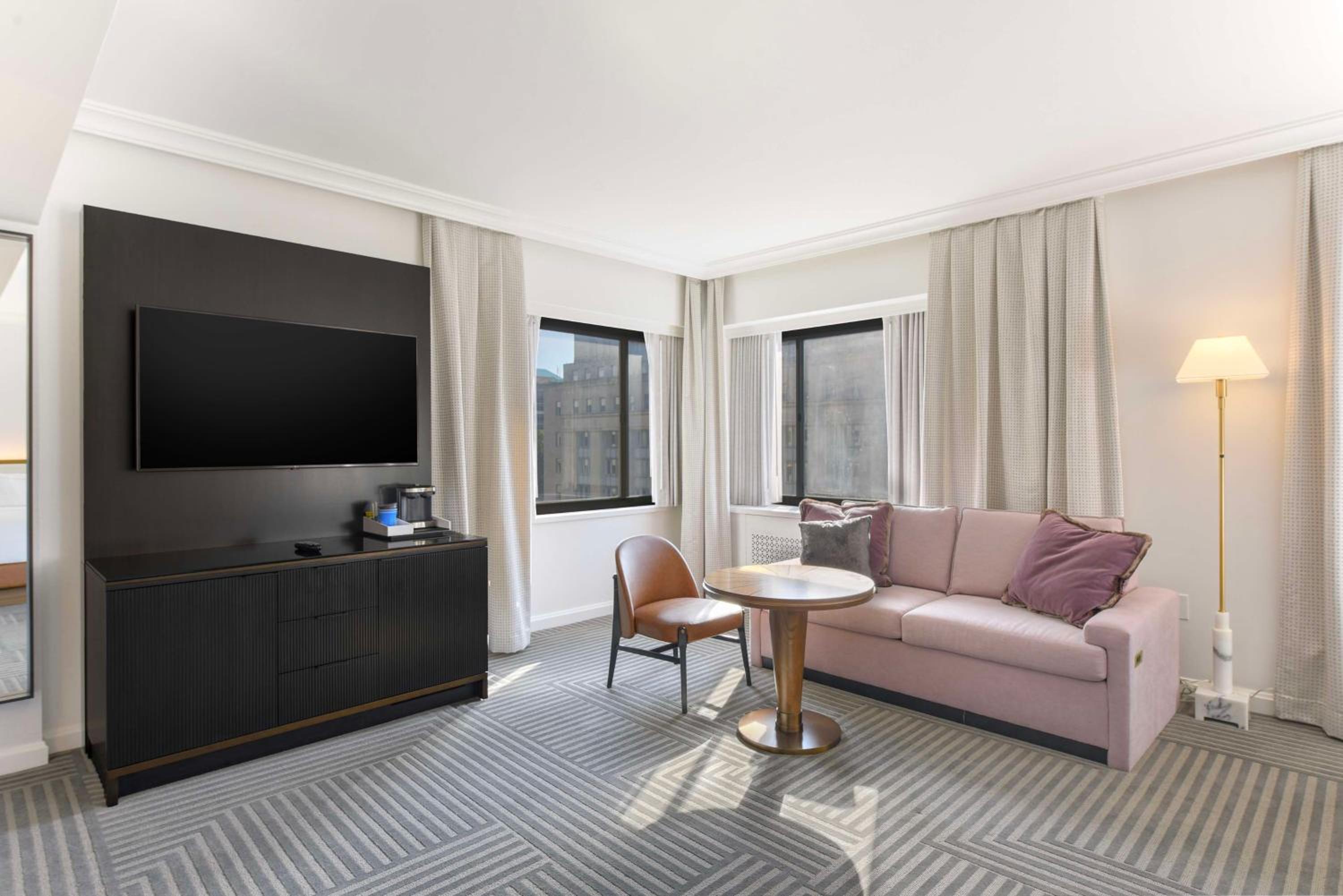 Deluxe Queen Room with Two Queen Beds and City View - Photo 1