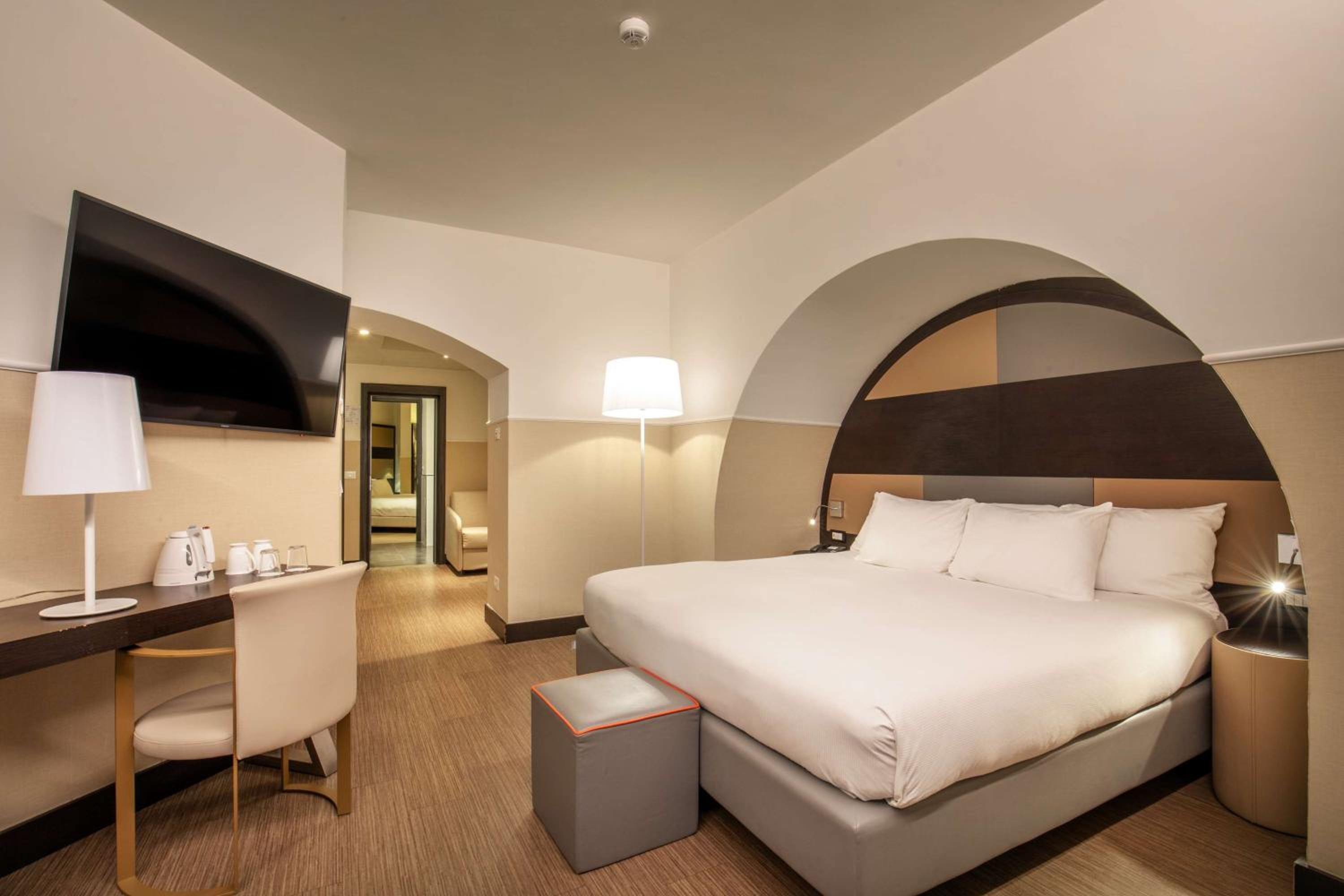 Family Connecting Rooms