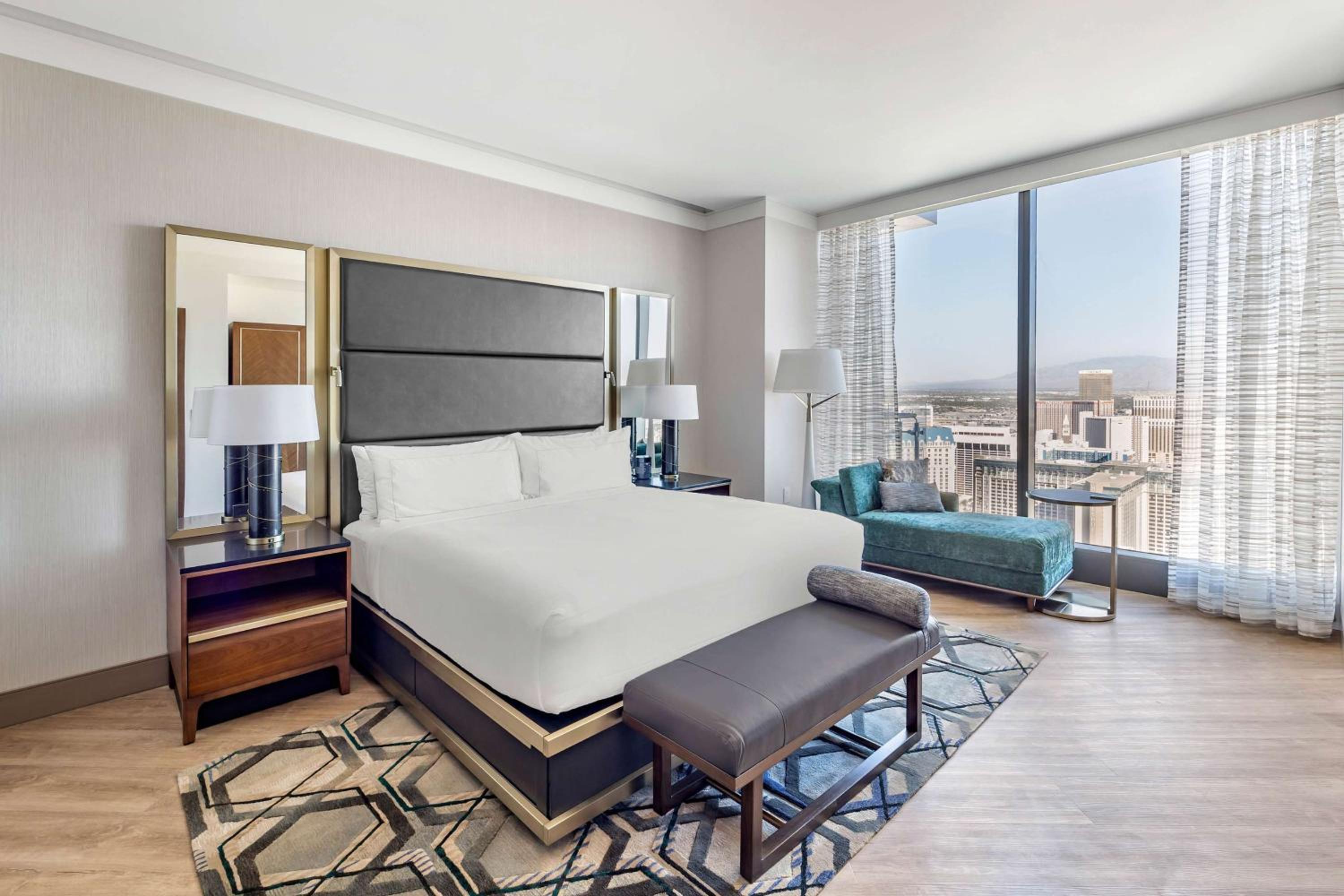 Two-Bedroom Entertainment King Suite with Two King Beds and Sofa Bed - Photo 3