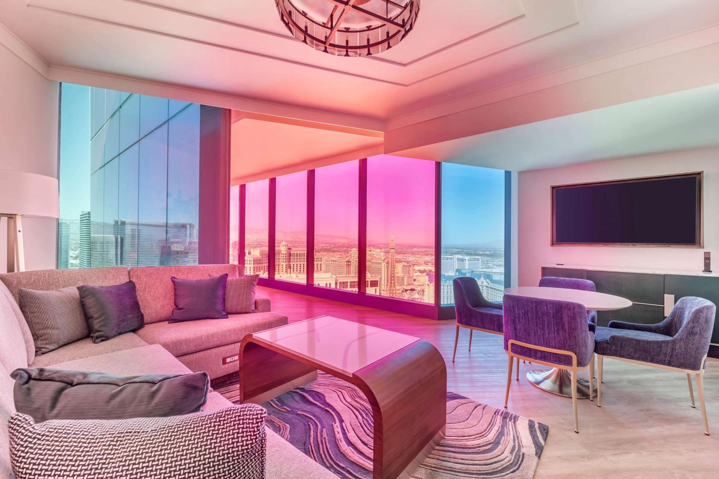 Two-Bedroom Entertainment Plus King Suite with Two King Beds - Photo 4