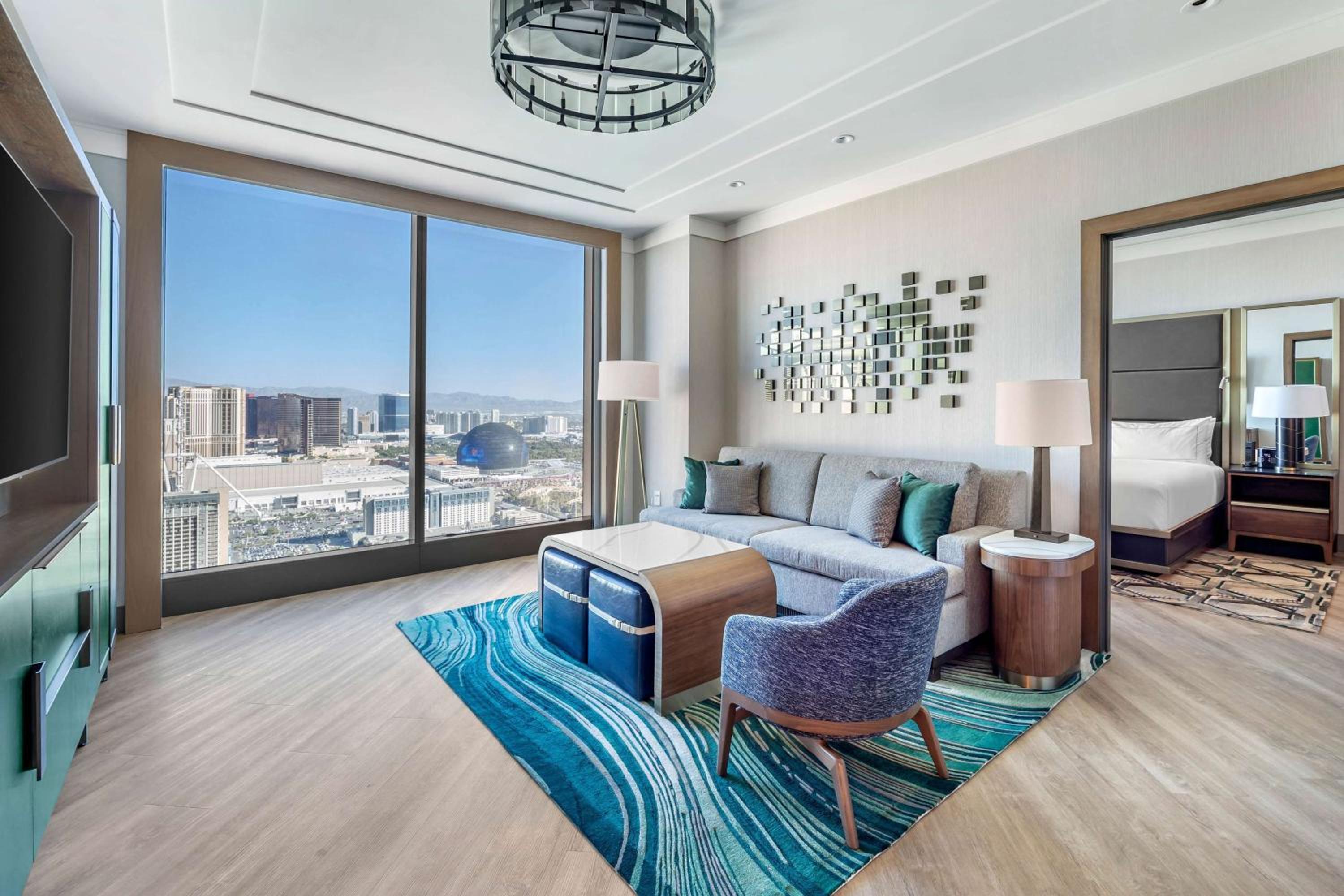 Two-Bedroom Entertainment King Suite with Two King Beds and Sofa Bed - Photo 6