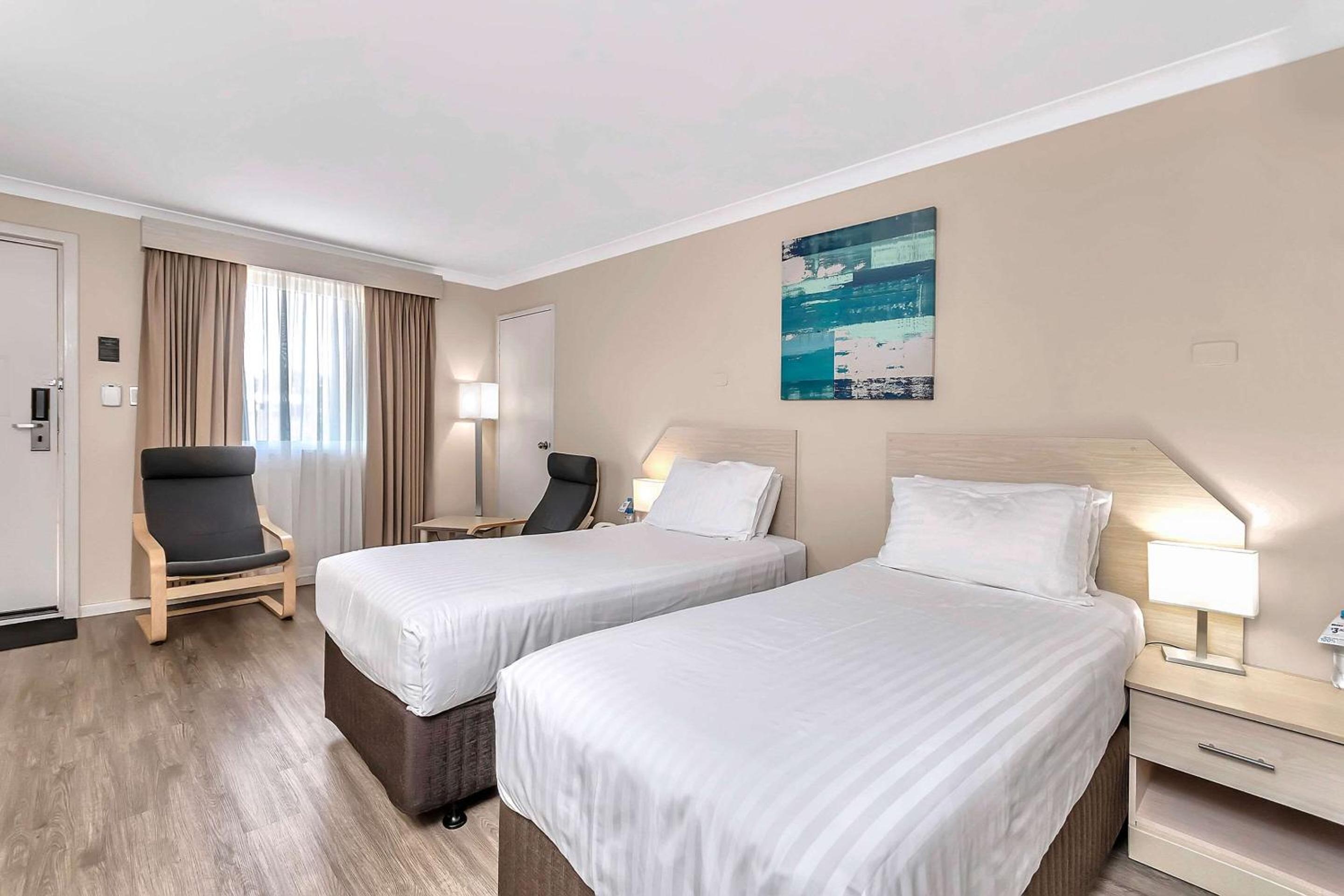 Twin Room - Photo 1