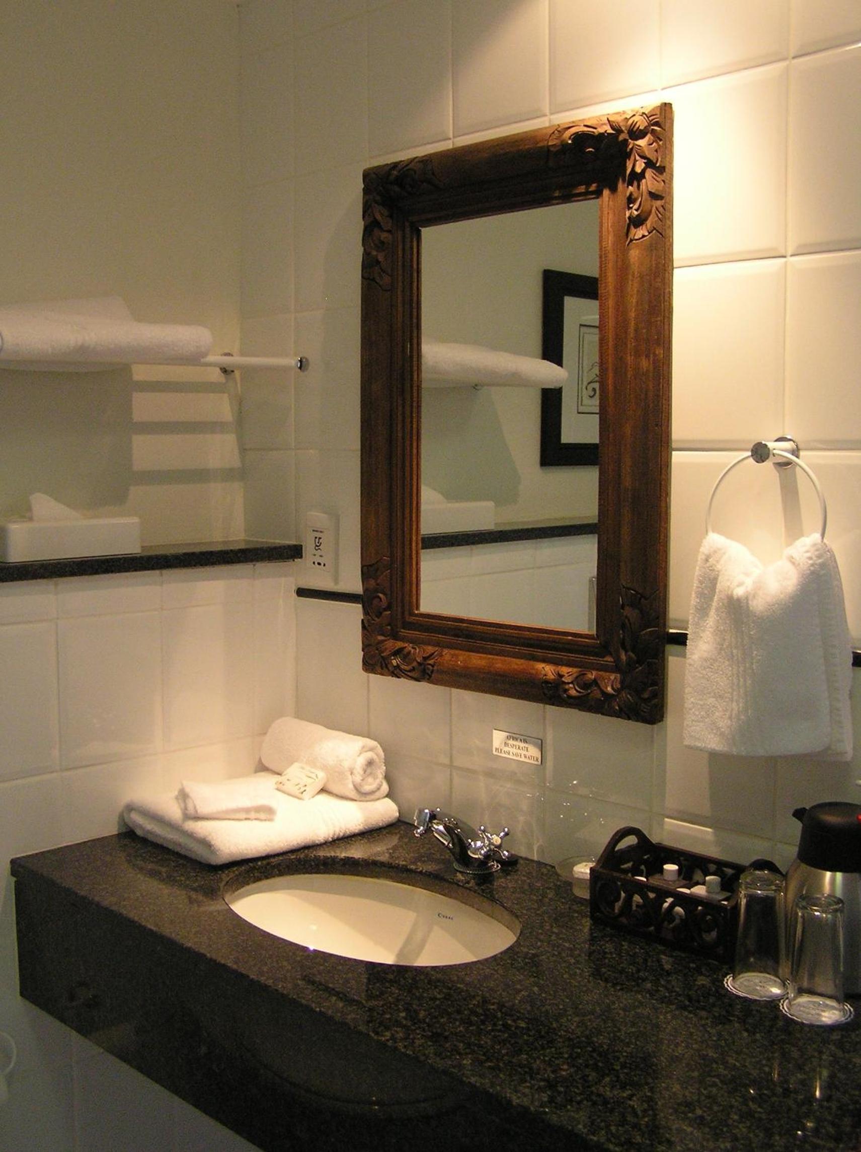 Standard Twin Room Non-Sea facing - Photo 2