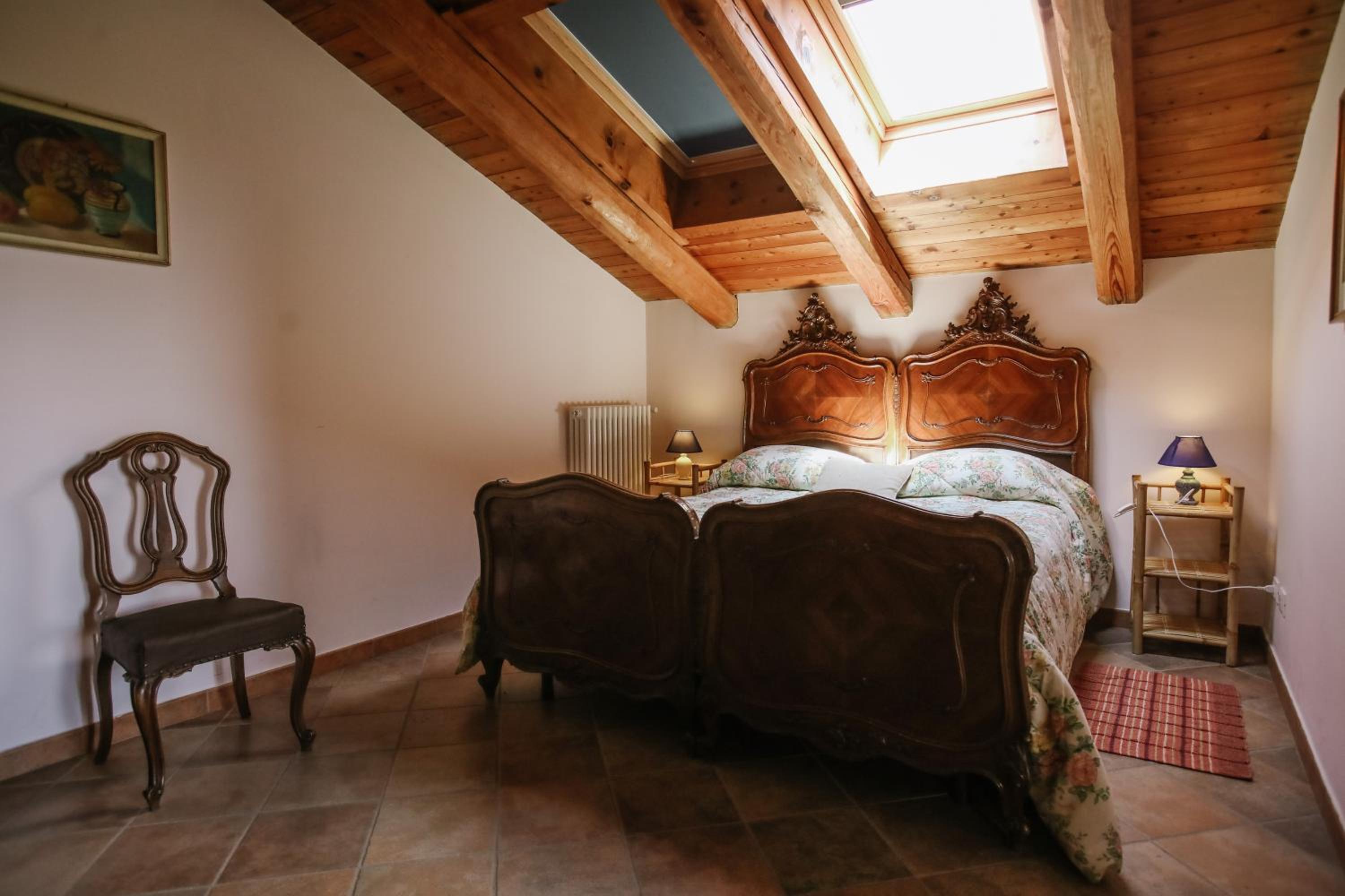 One-Bedroom Apartment with Balcony photo 1
