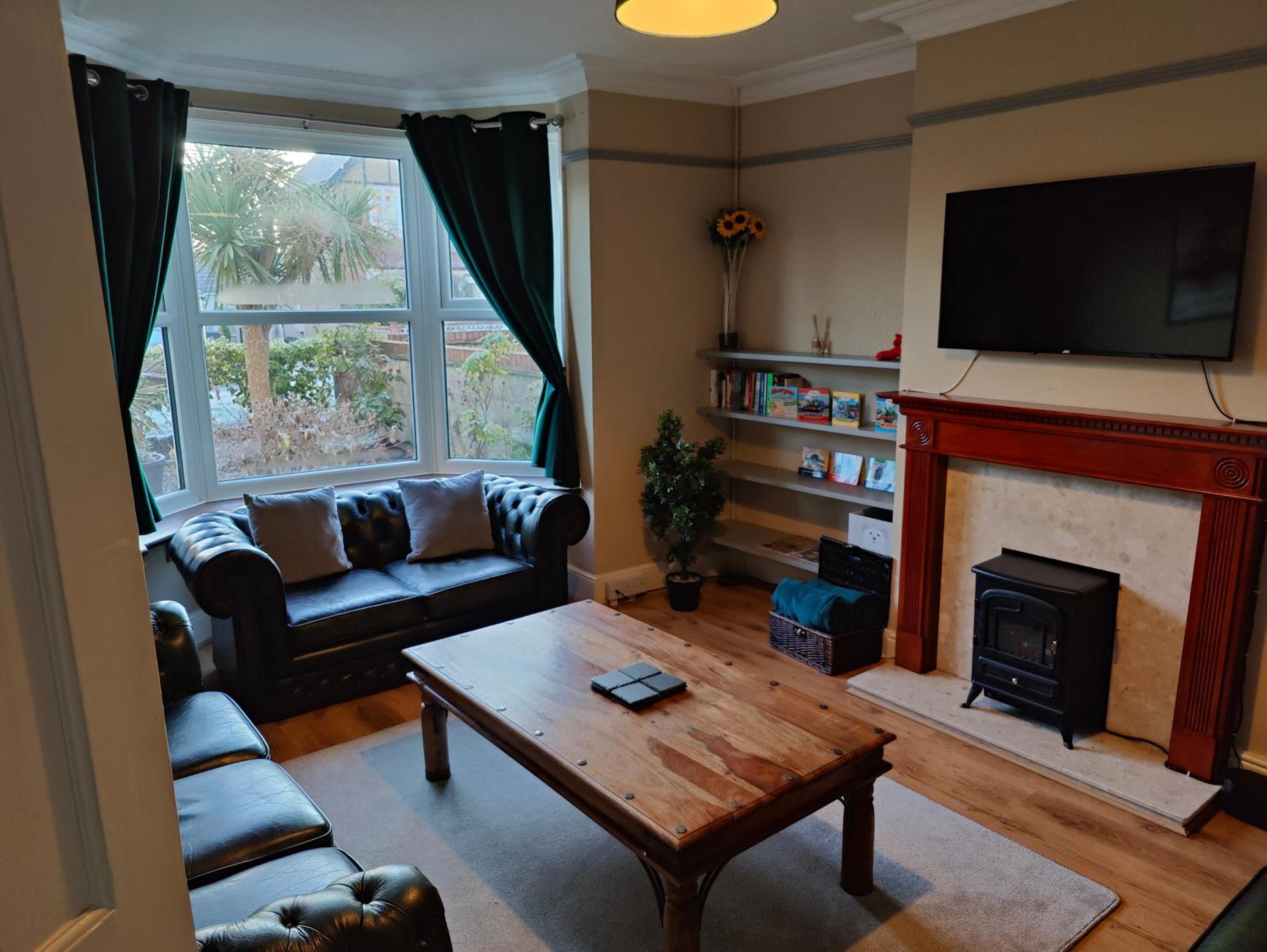 Four-Bedroom House photo 1