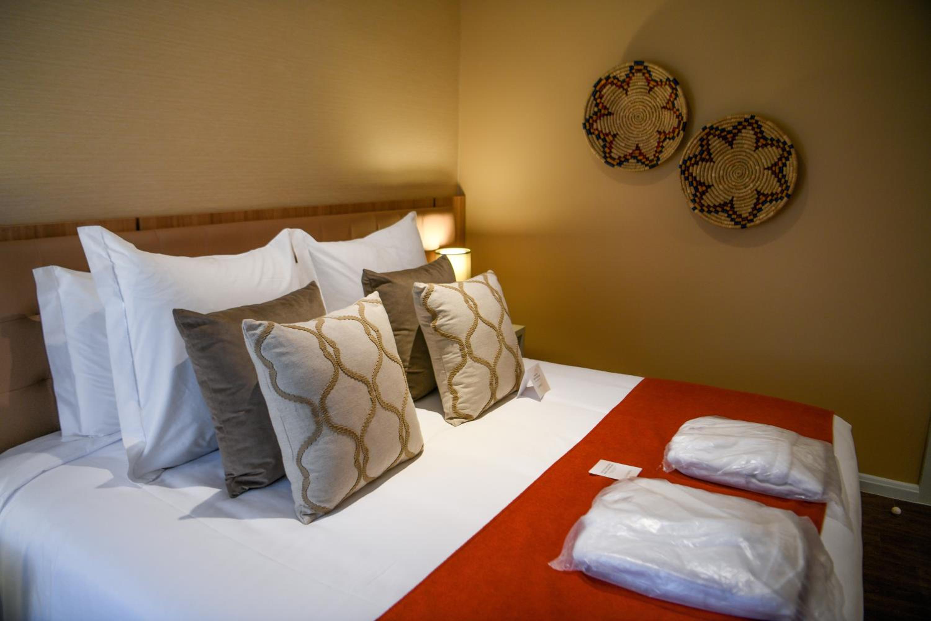 King Suite thumbnail 5
