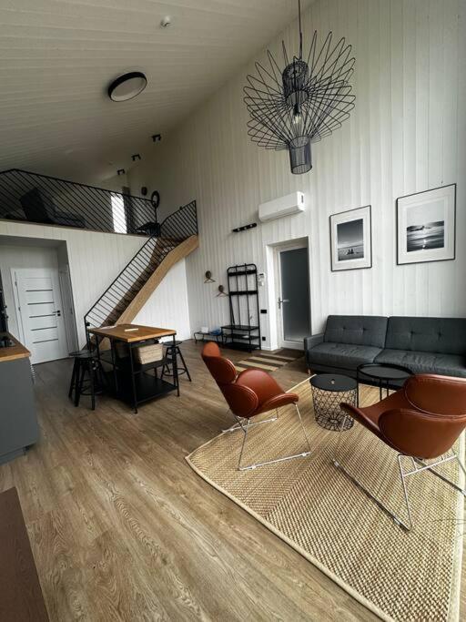 Apartment photo 1