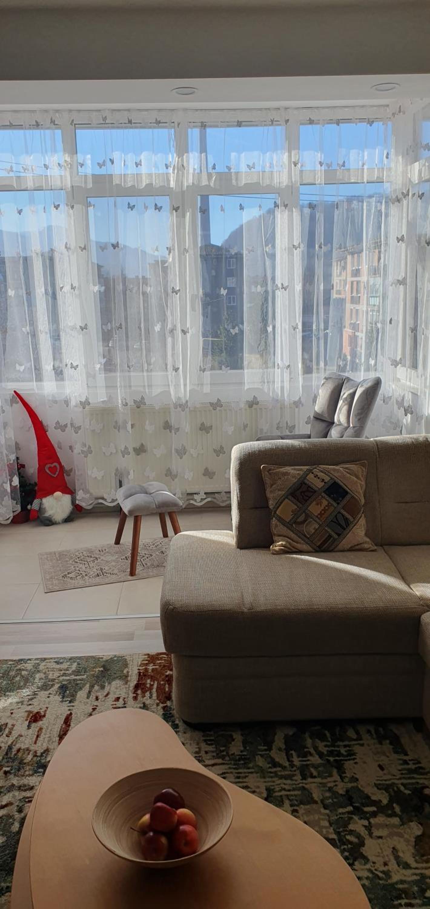 One-Bedroom Apartment - Photo 4