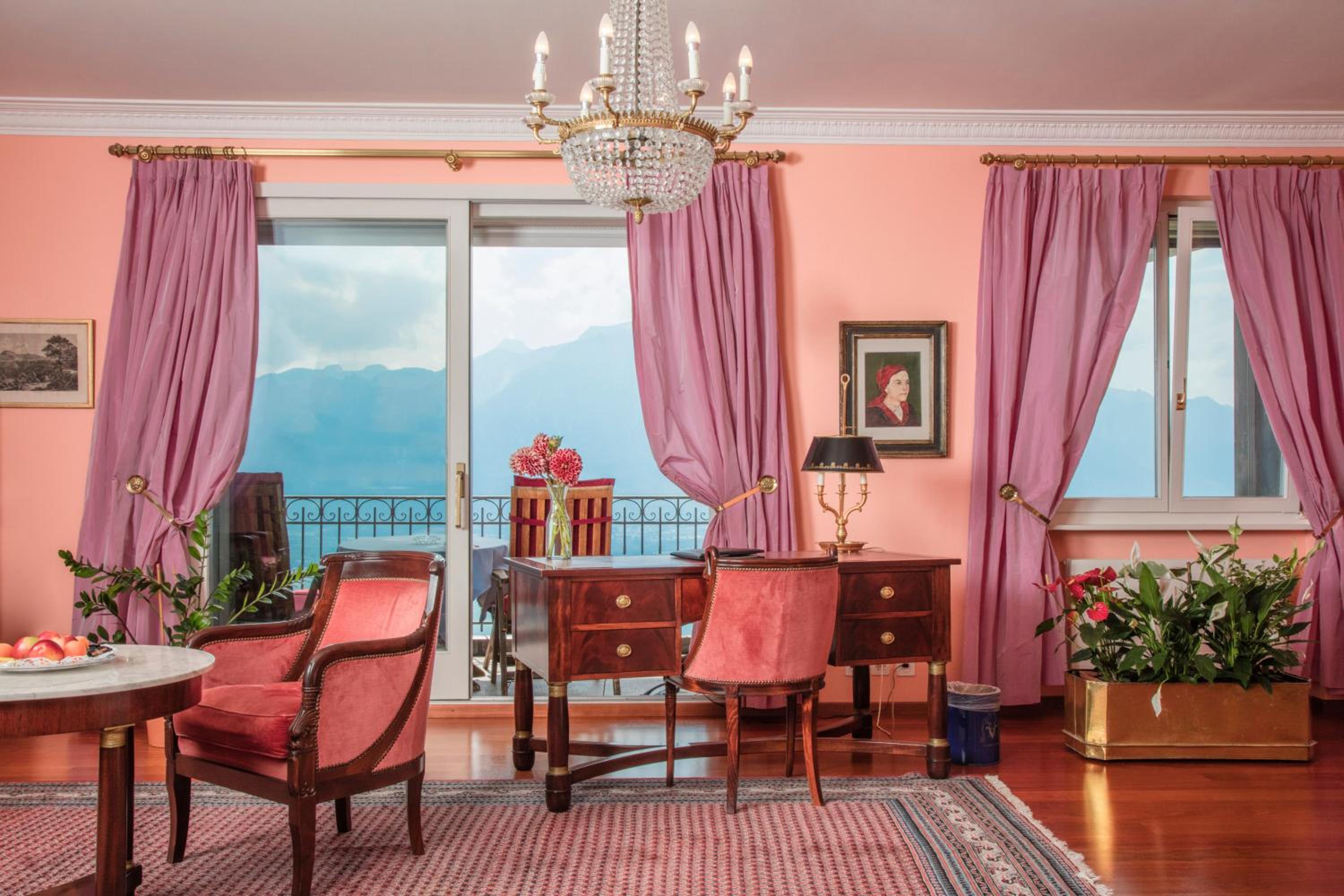 Superior Suite - Photo 1