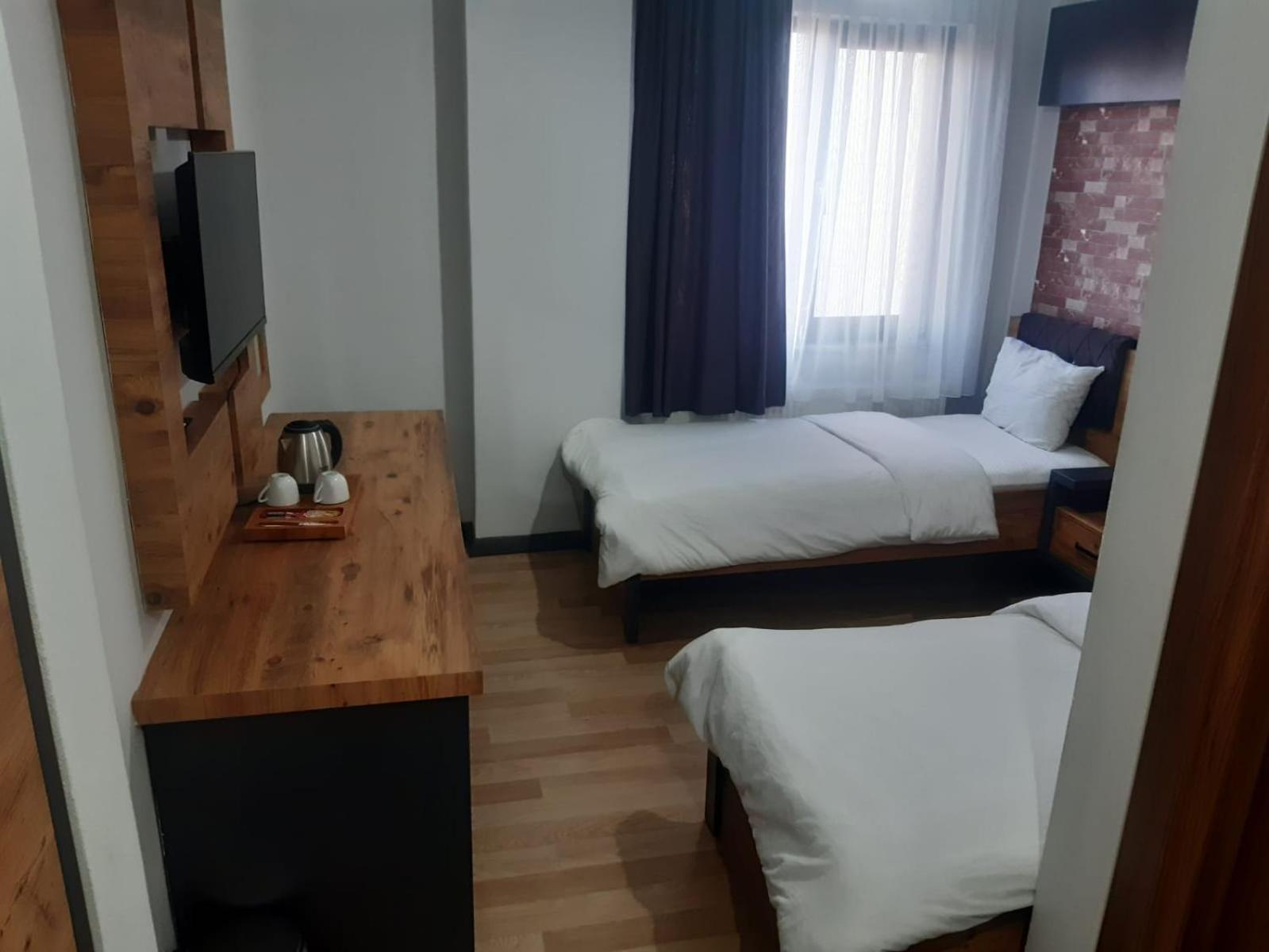 Twin Room with View - Photo 1