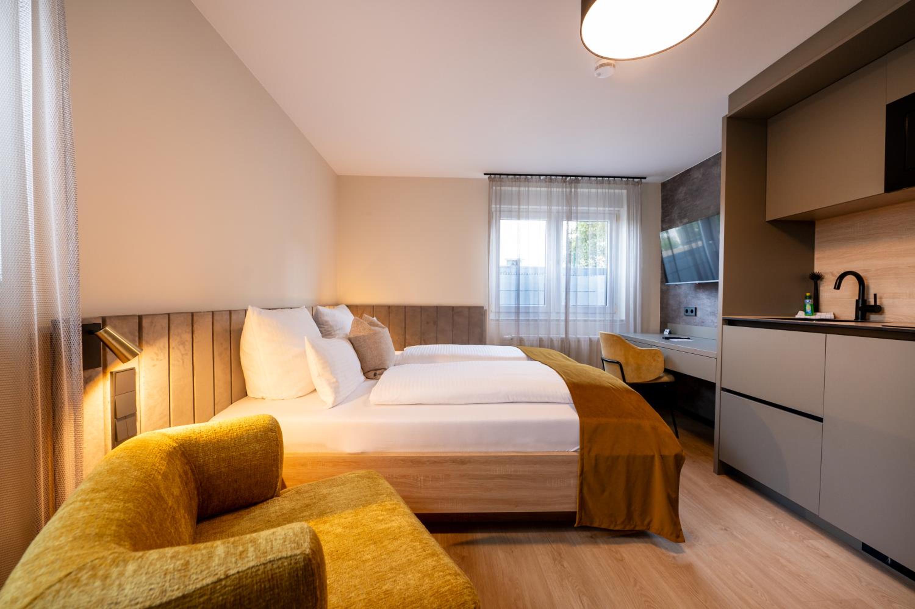 Economy Double or Twin Room with Kitchenette - Souterrain photo 2