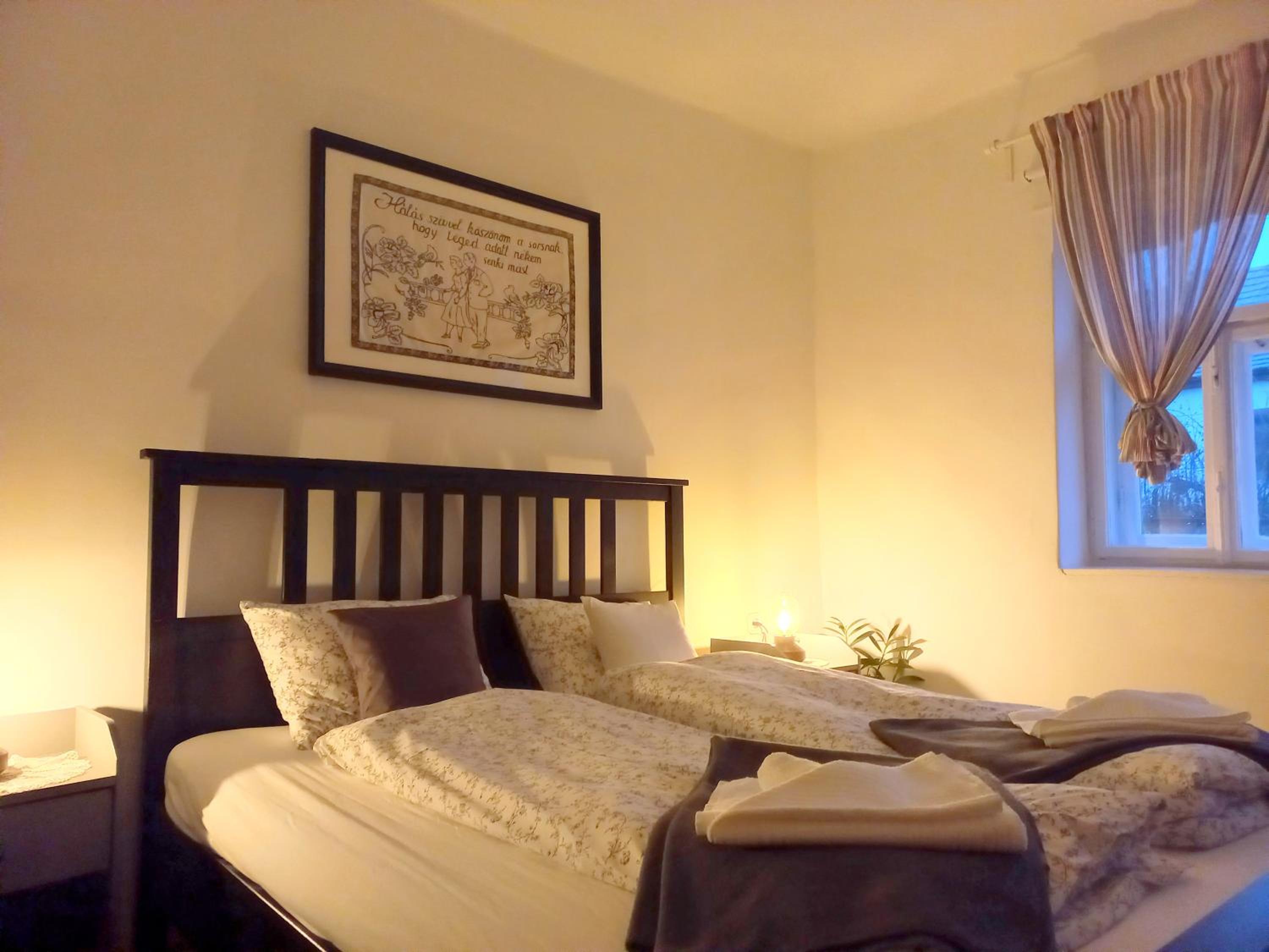 Two-Bedroom House - Photo 10