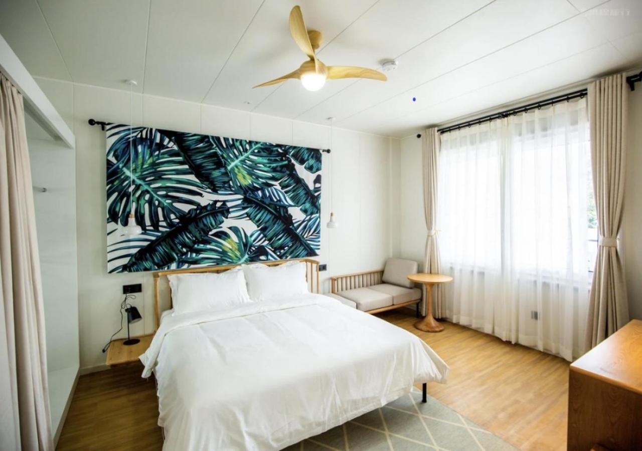 Quadruple Room with Private Bathroom