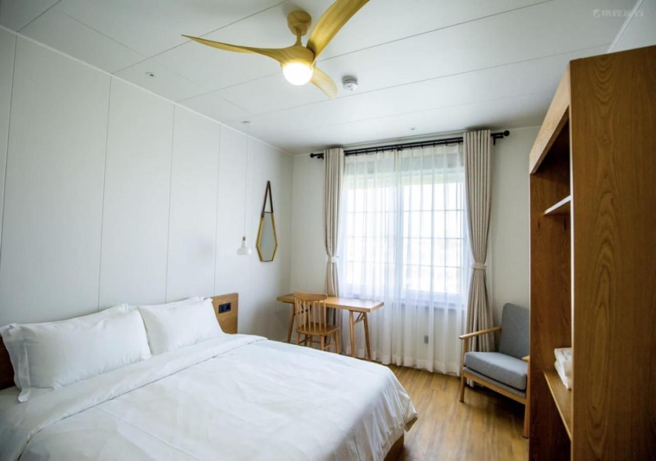 Quadruple Room with Private Bathroom photo 3