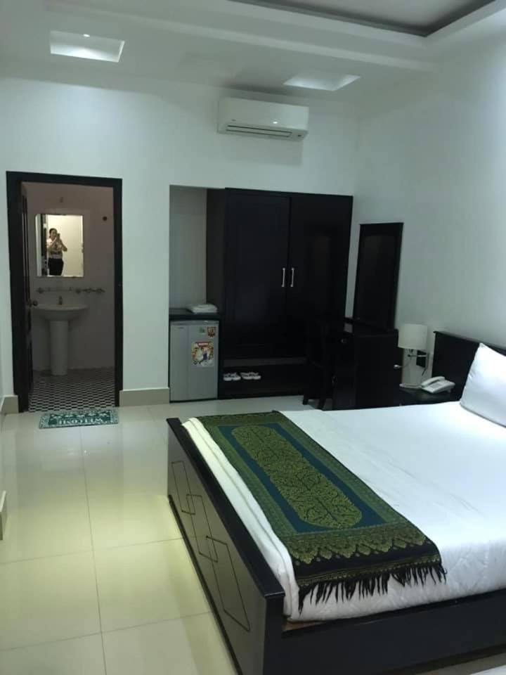 Double Room - Photo 2