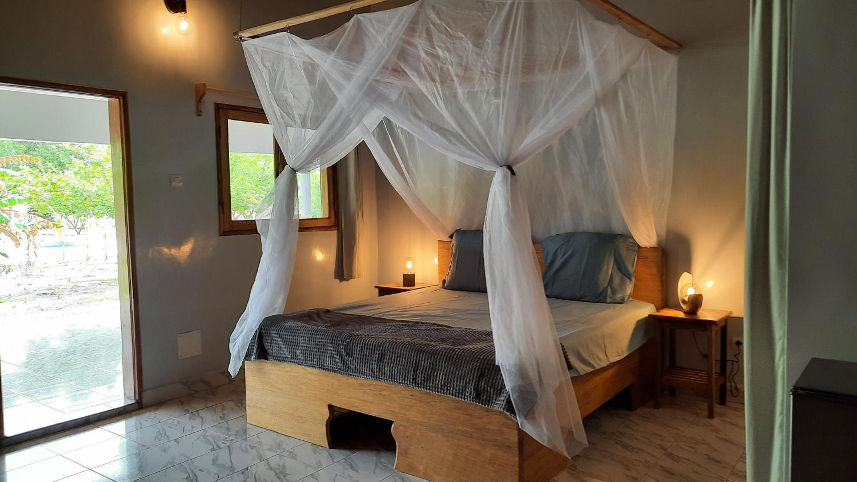 Deluxe King Room photo 2