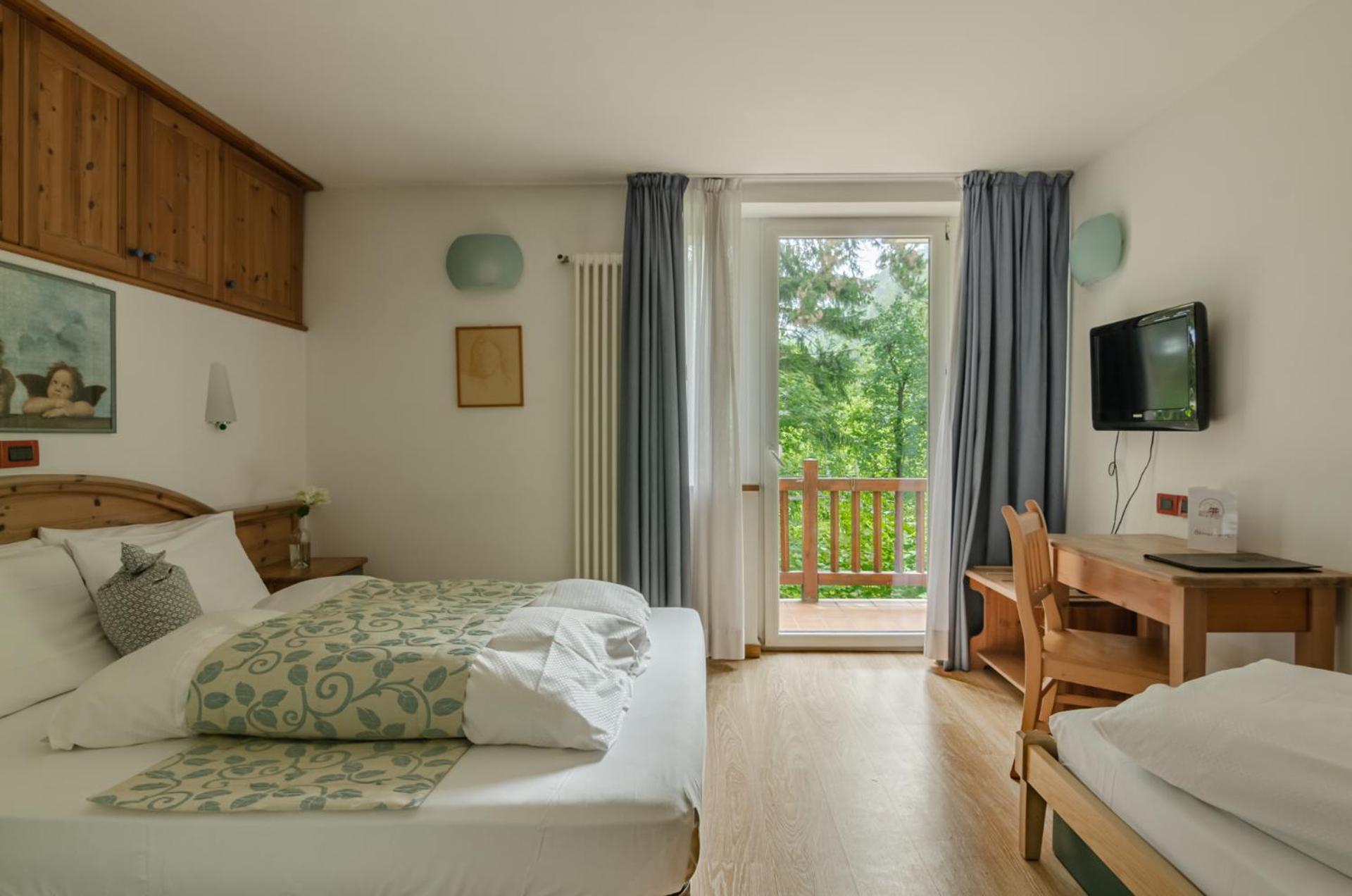 Comfort Triple Room photo 2