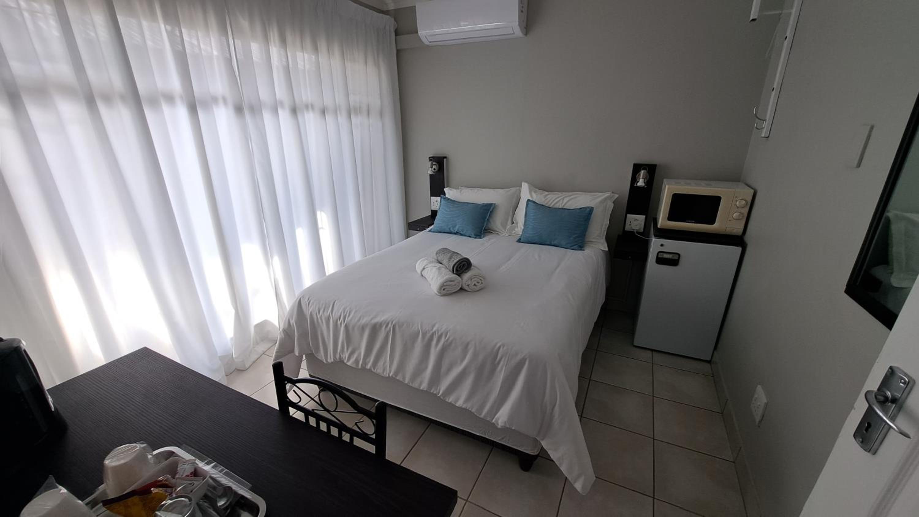 Double Room with Private Bathroom photo 1