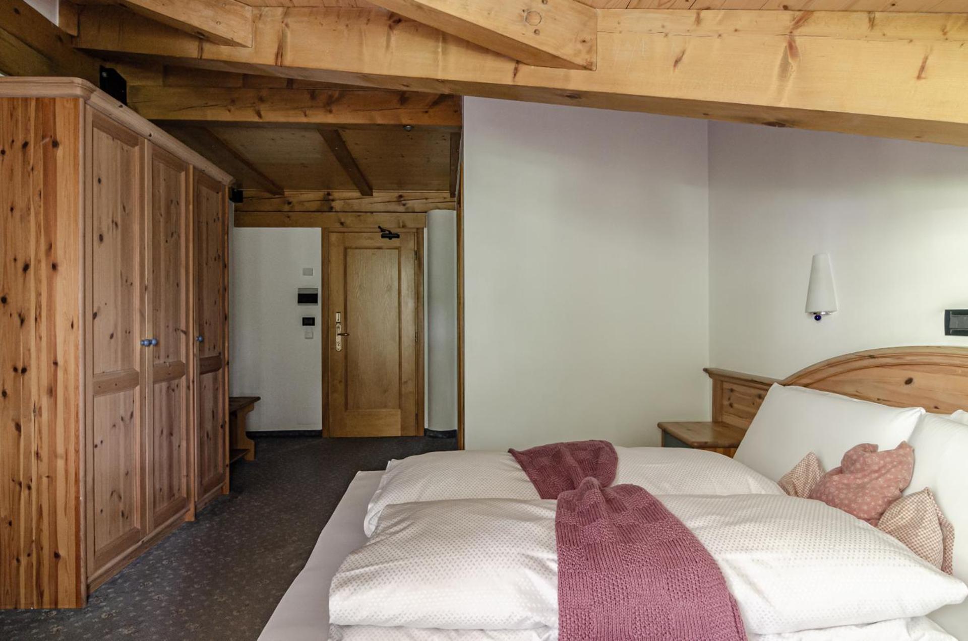 Standard Double or Twin Room photo 2