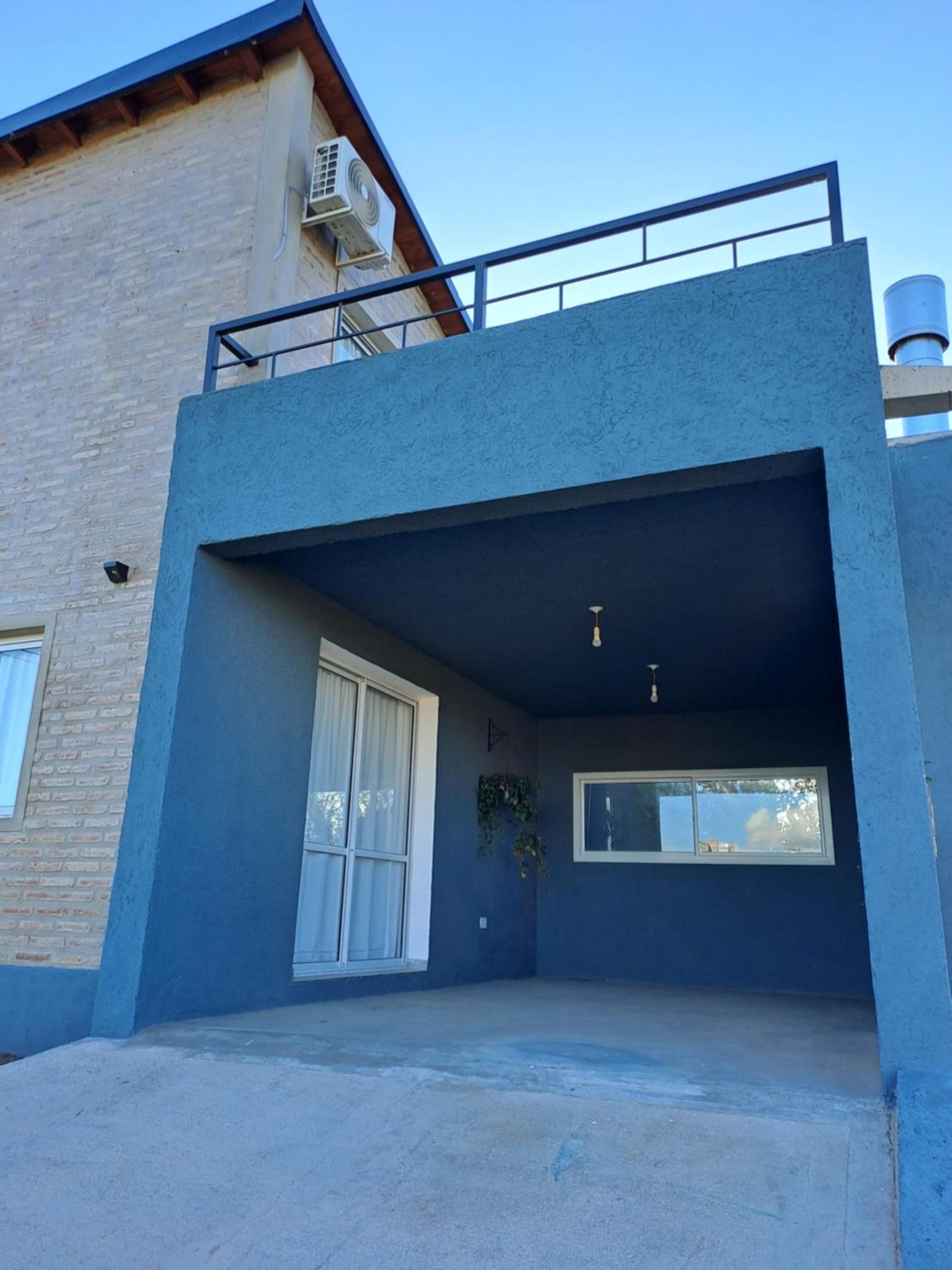 Two-Bedroom House photo 2