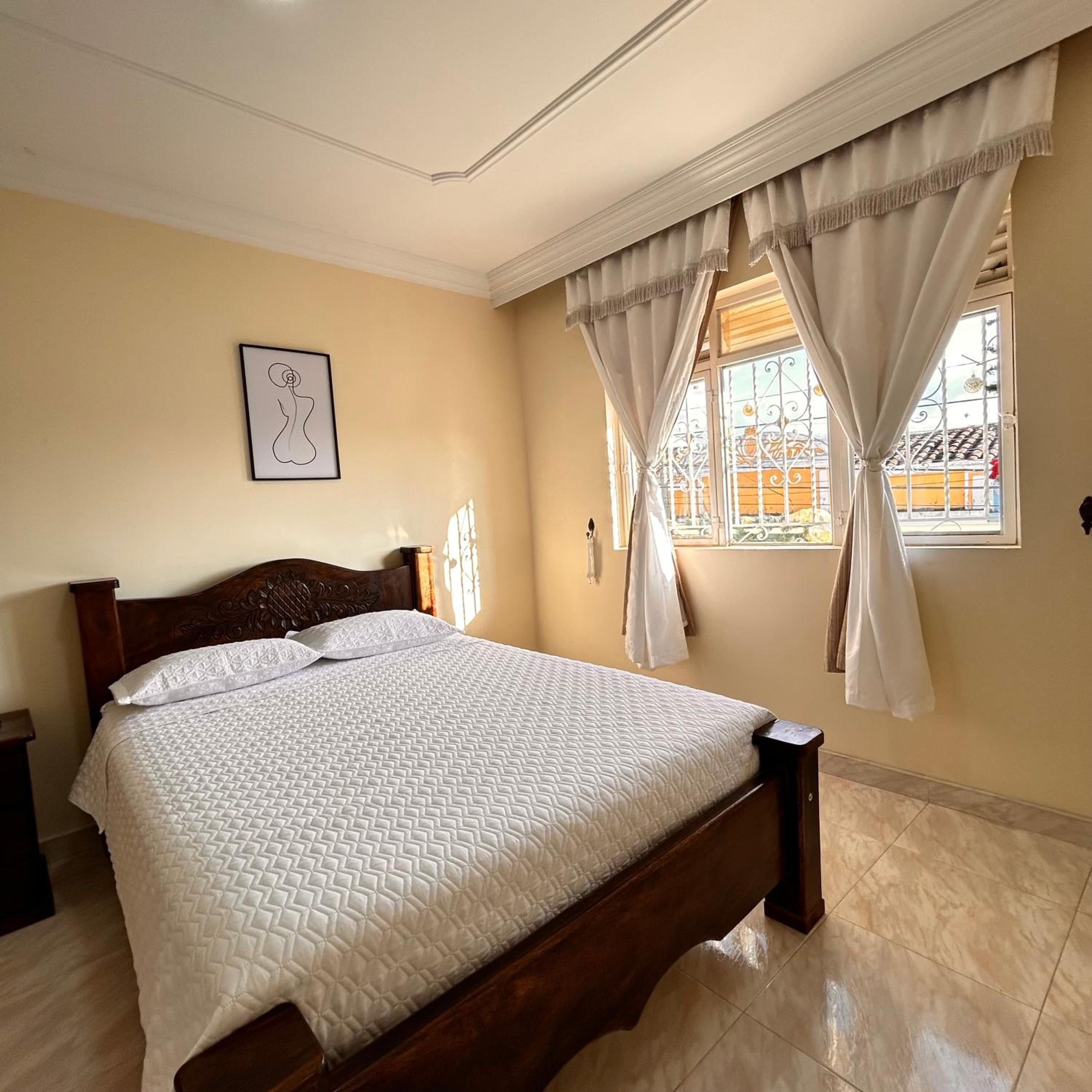 Double Room with Private Bathroom photo 1