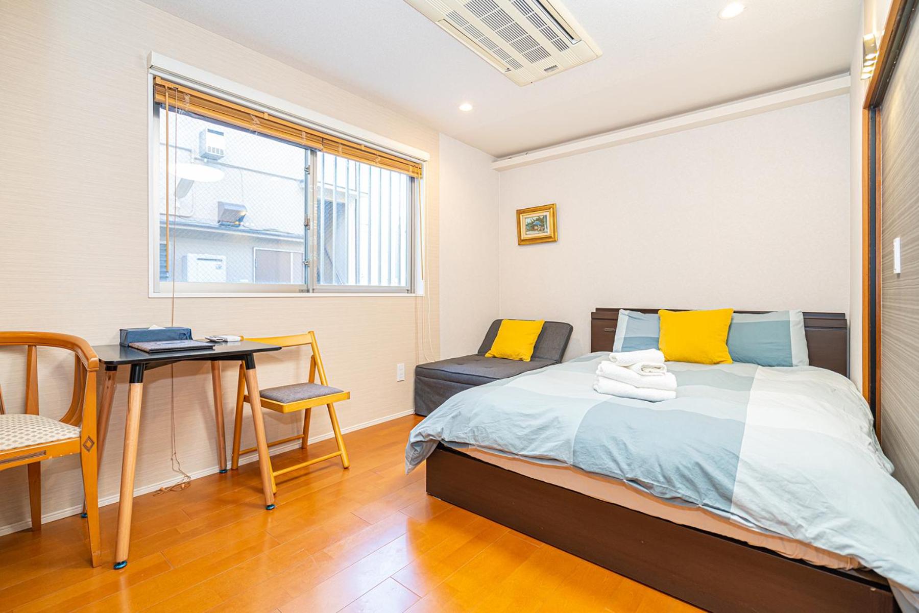 Triple Room with Private Bathroom photo 2