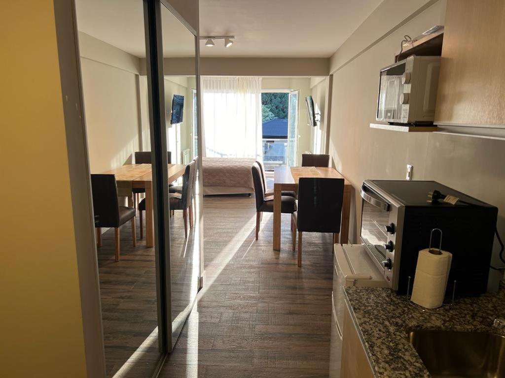 One-Bedroom Apartment photo 2