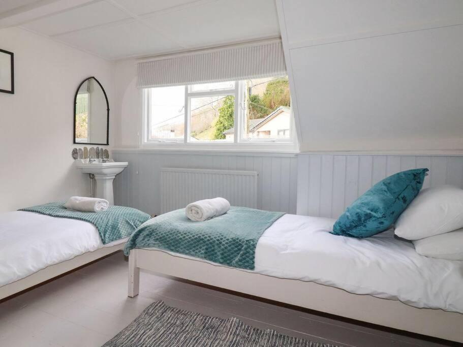 Four-Bedroom House photo 1