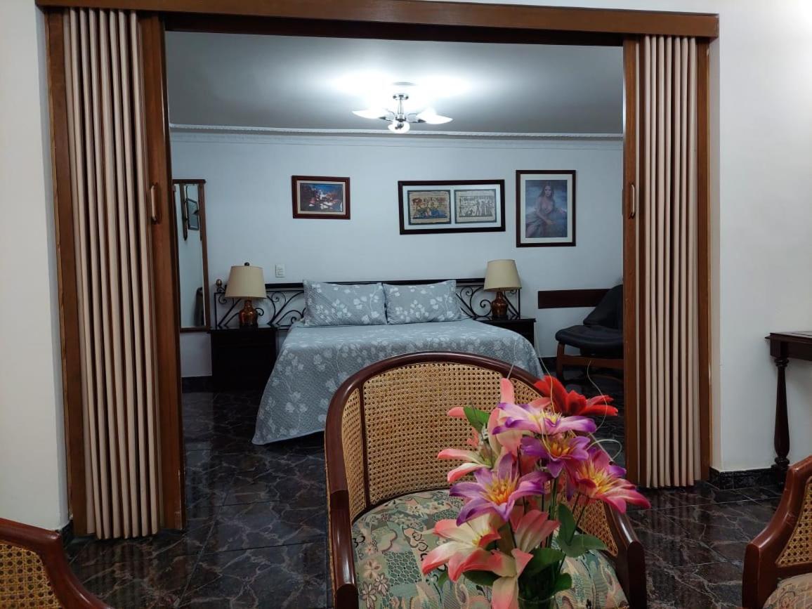 Large Single Room photo 1