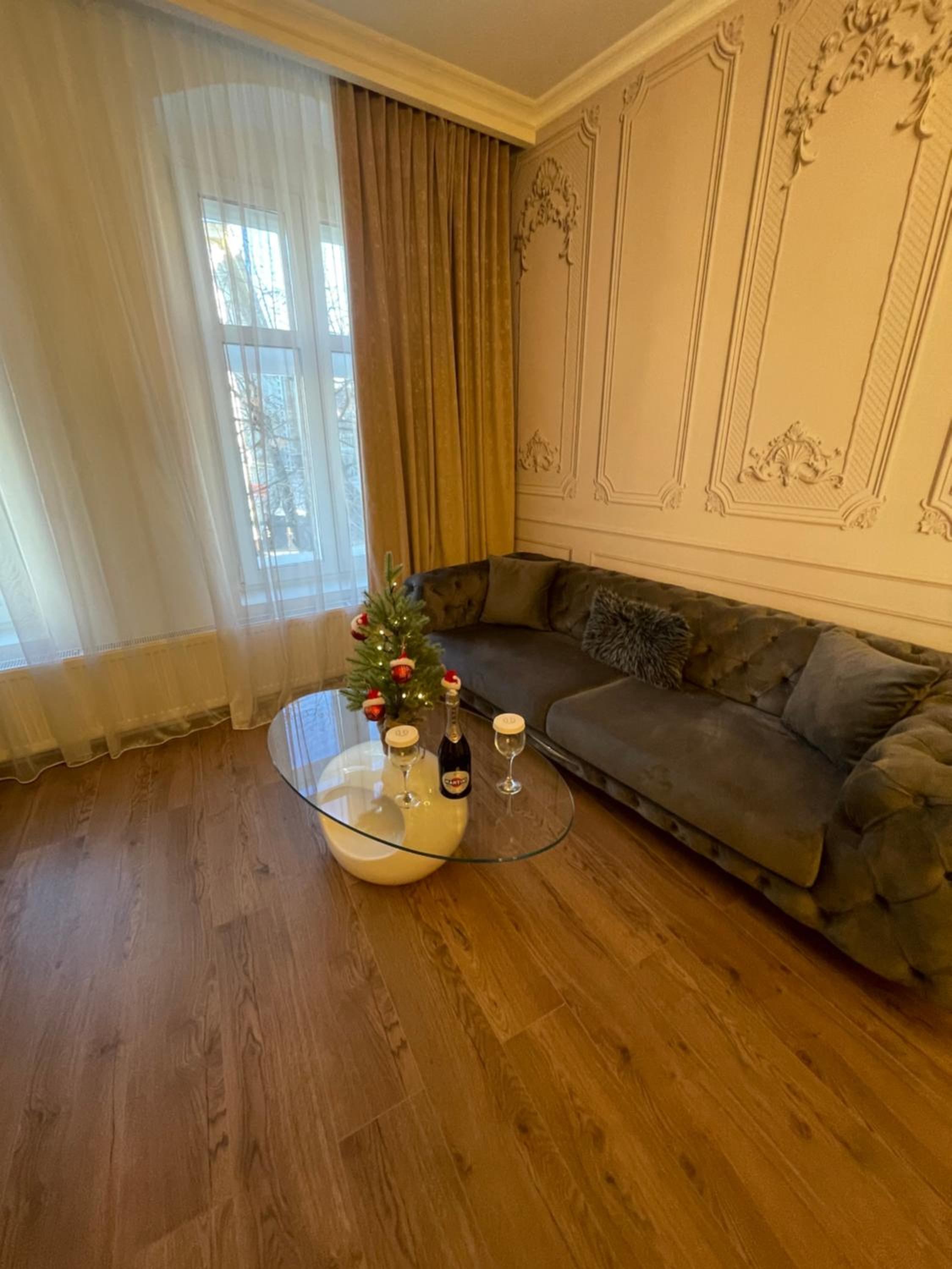 Studio Apartment - Photo 9