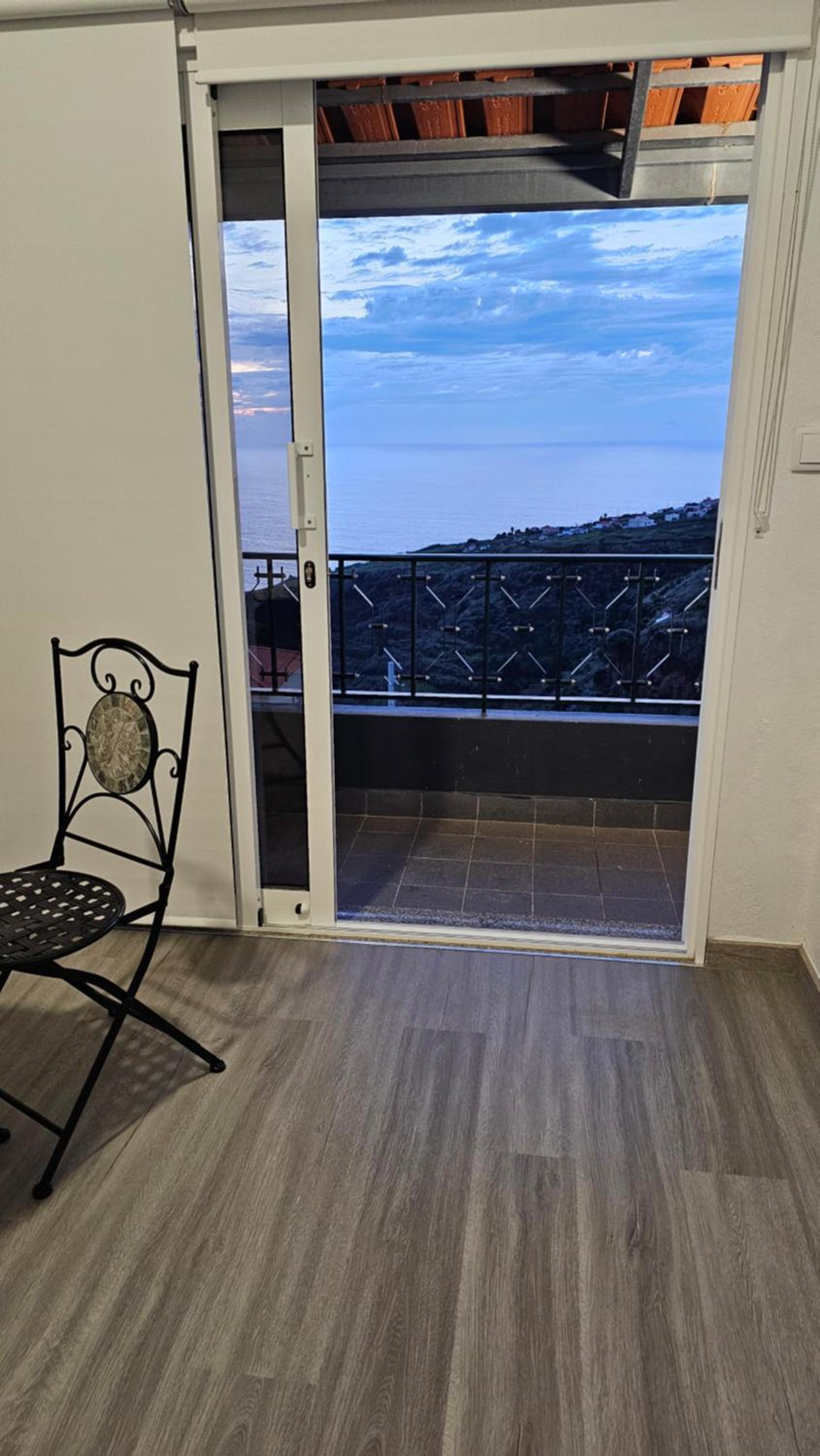 Apartment with Sea View photo 3