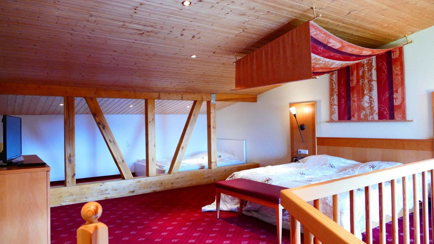 Suite with Spa Bath photo 2