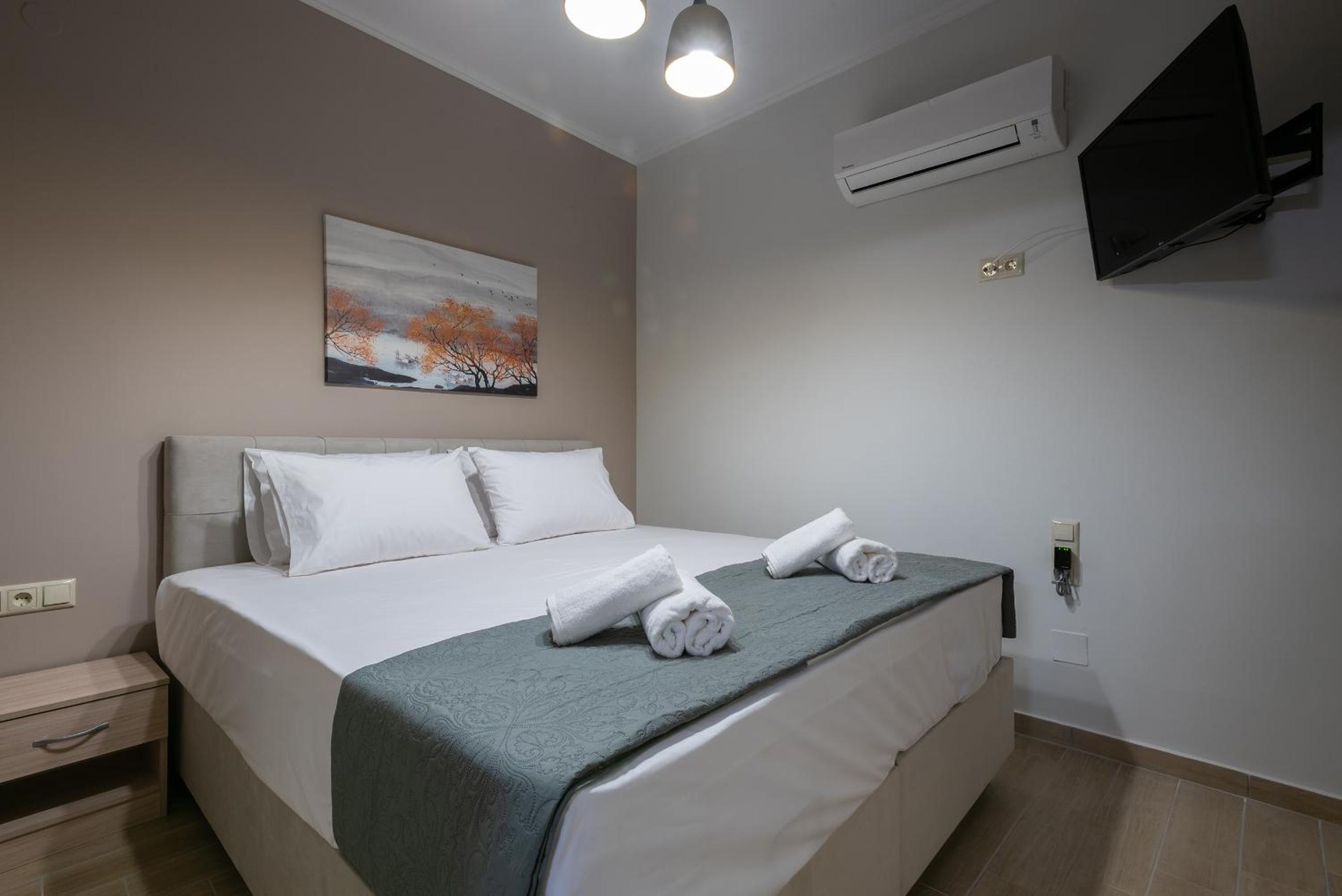 Small Double Room photo 1
