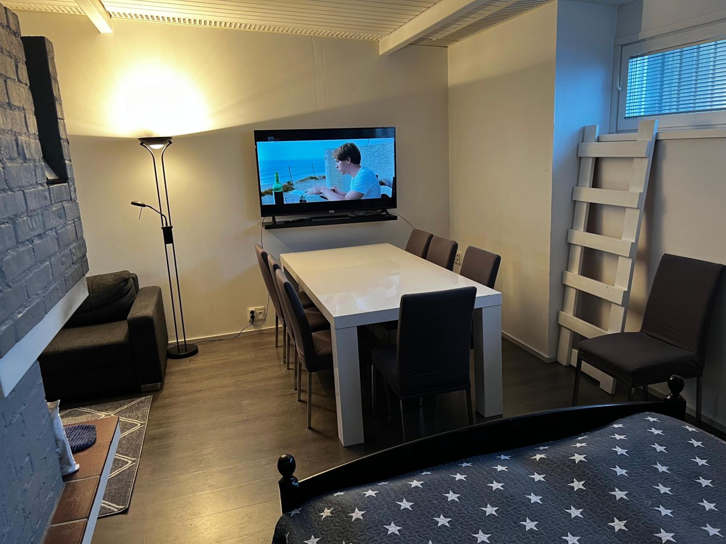 Penthouse Apartment - Photo 22
