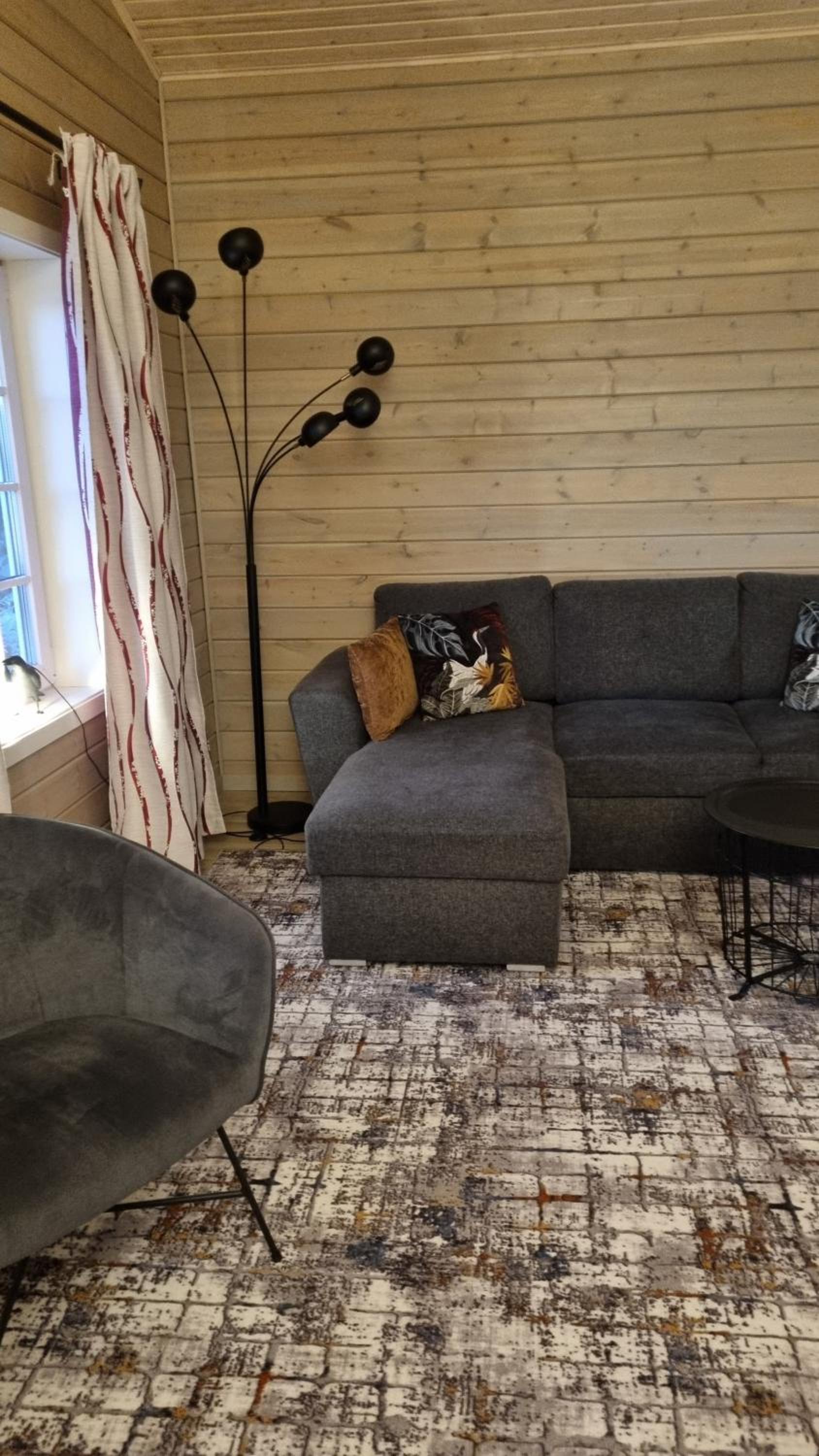 One-Bedroom House - Photo 26