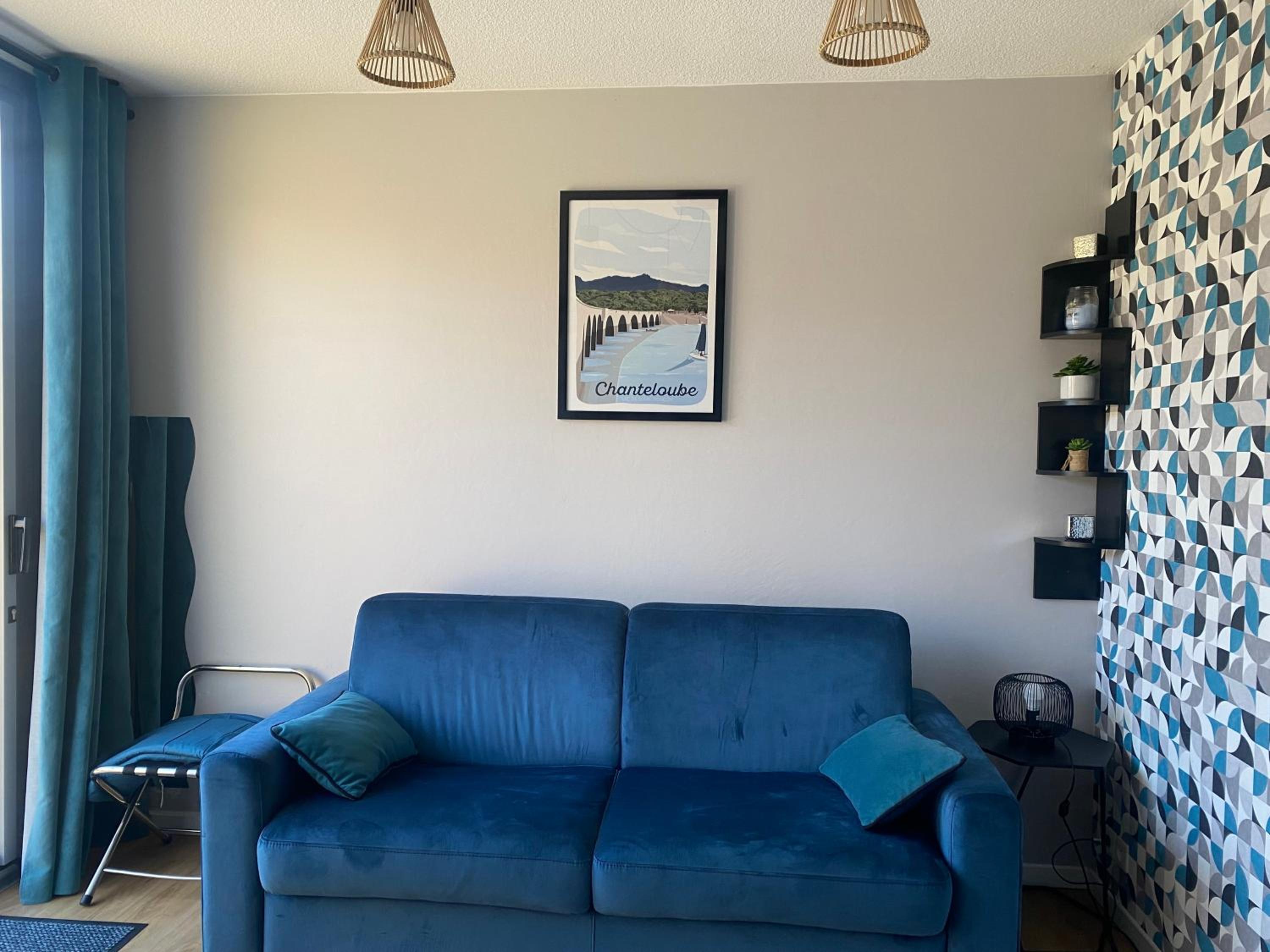 Studio Apartment photo 2