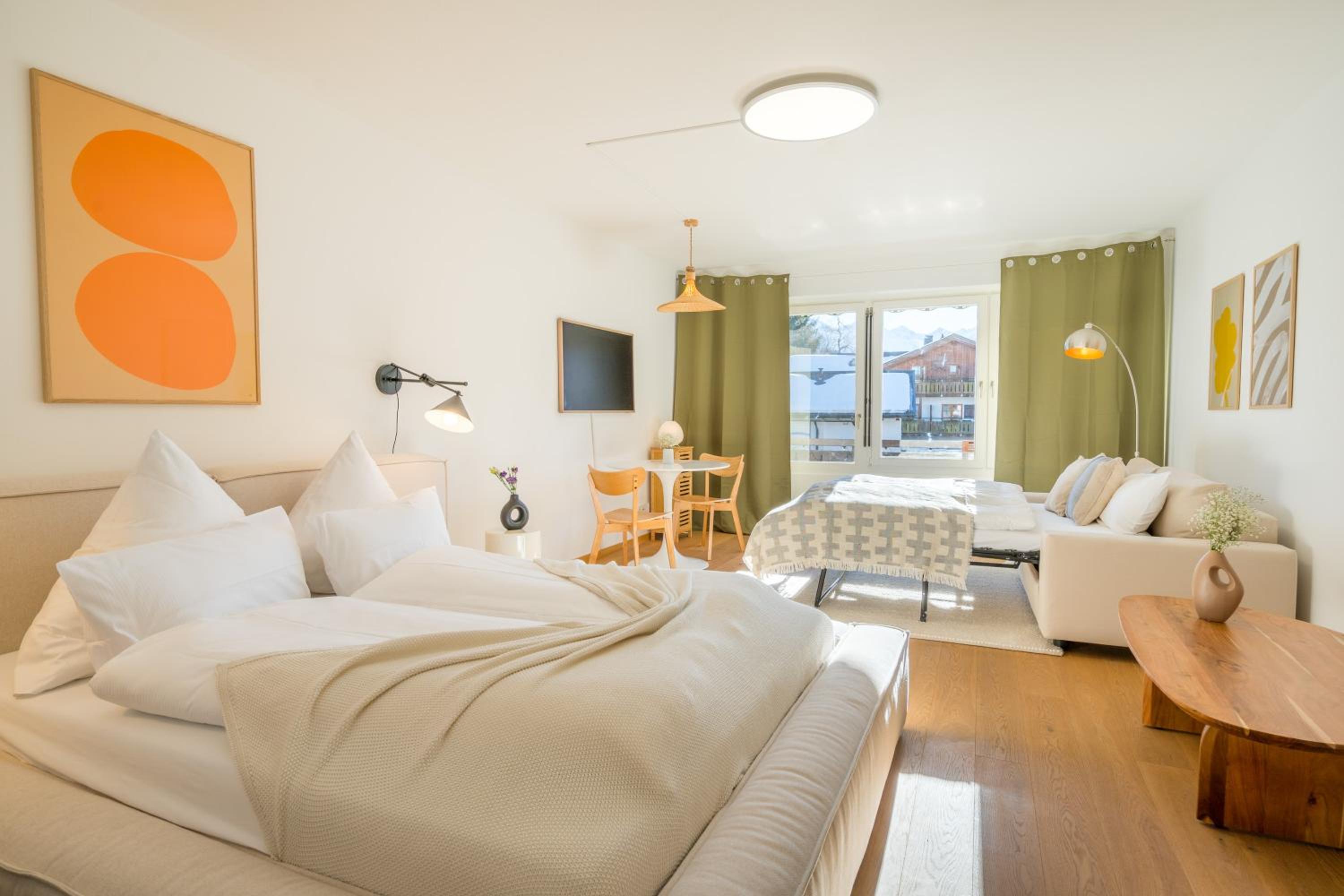 Apartment with Mountain View photo 1