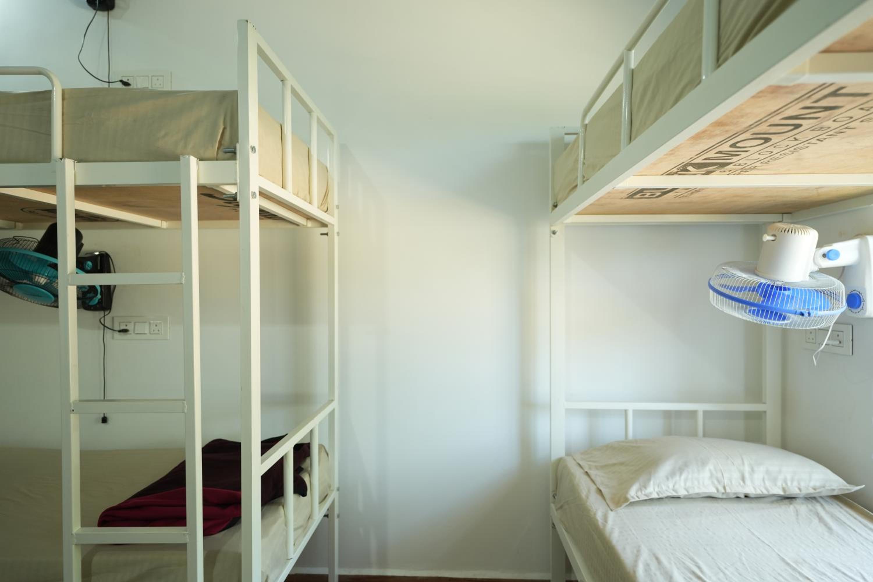 Bed in 8-Bed Mixed Dormitory Room photo 2