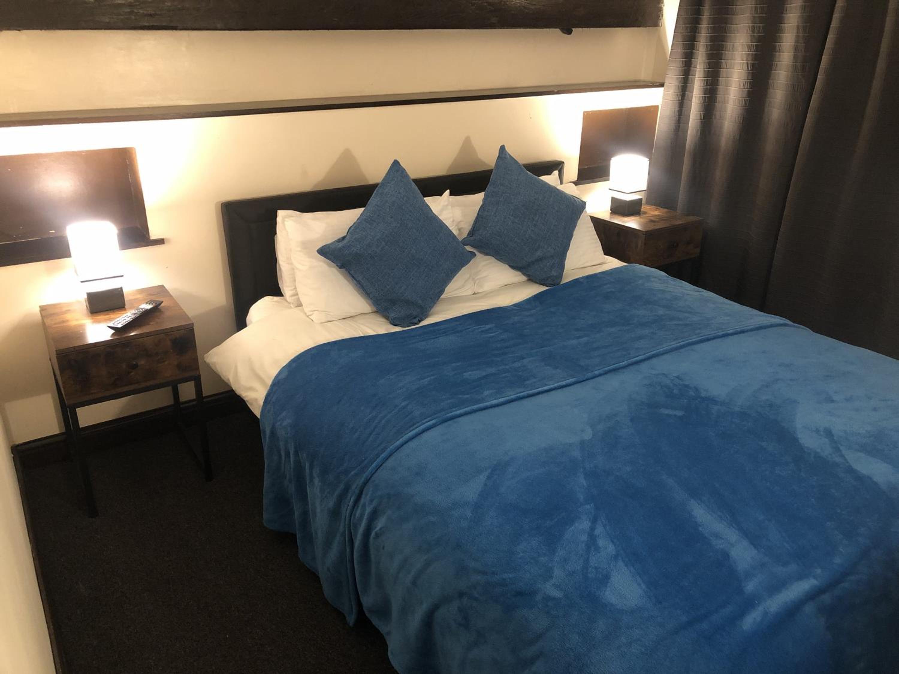 Double Room With Private Bathroom