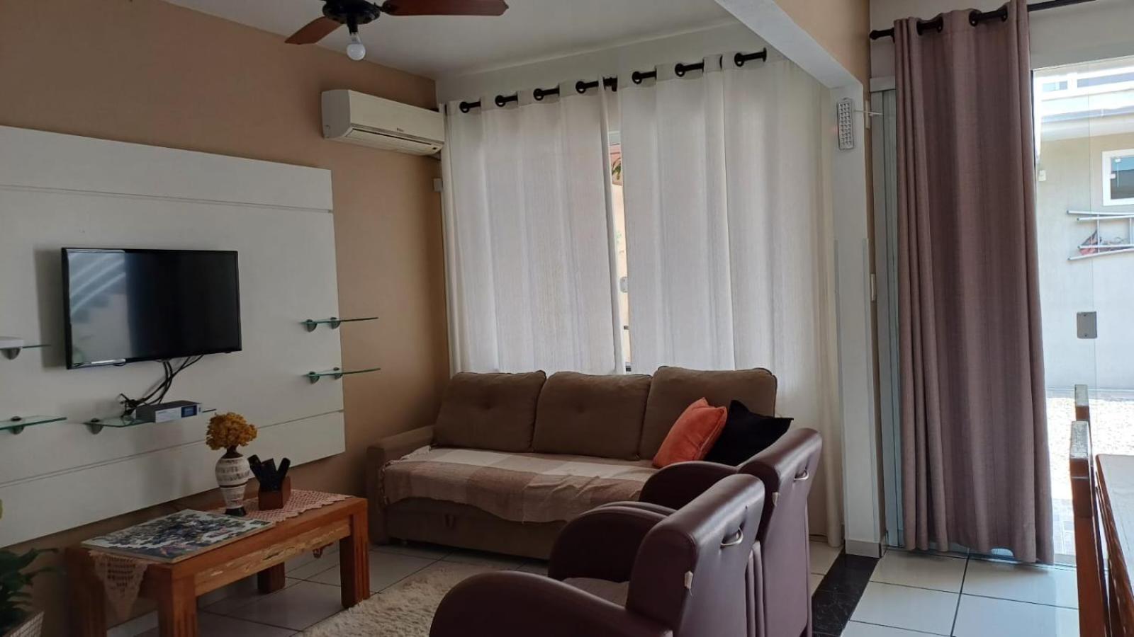 One-Bedroom House photo 3