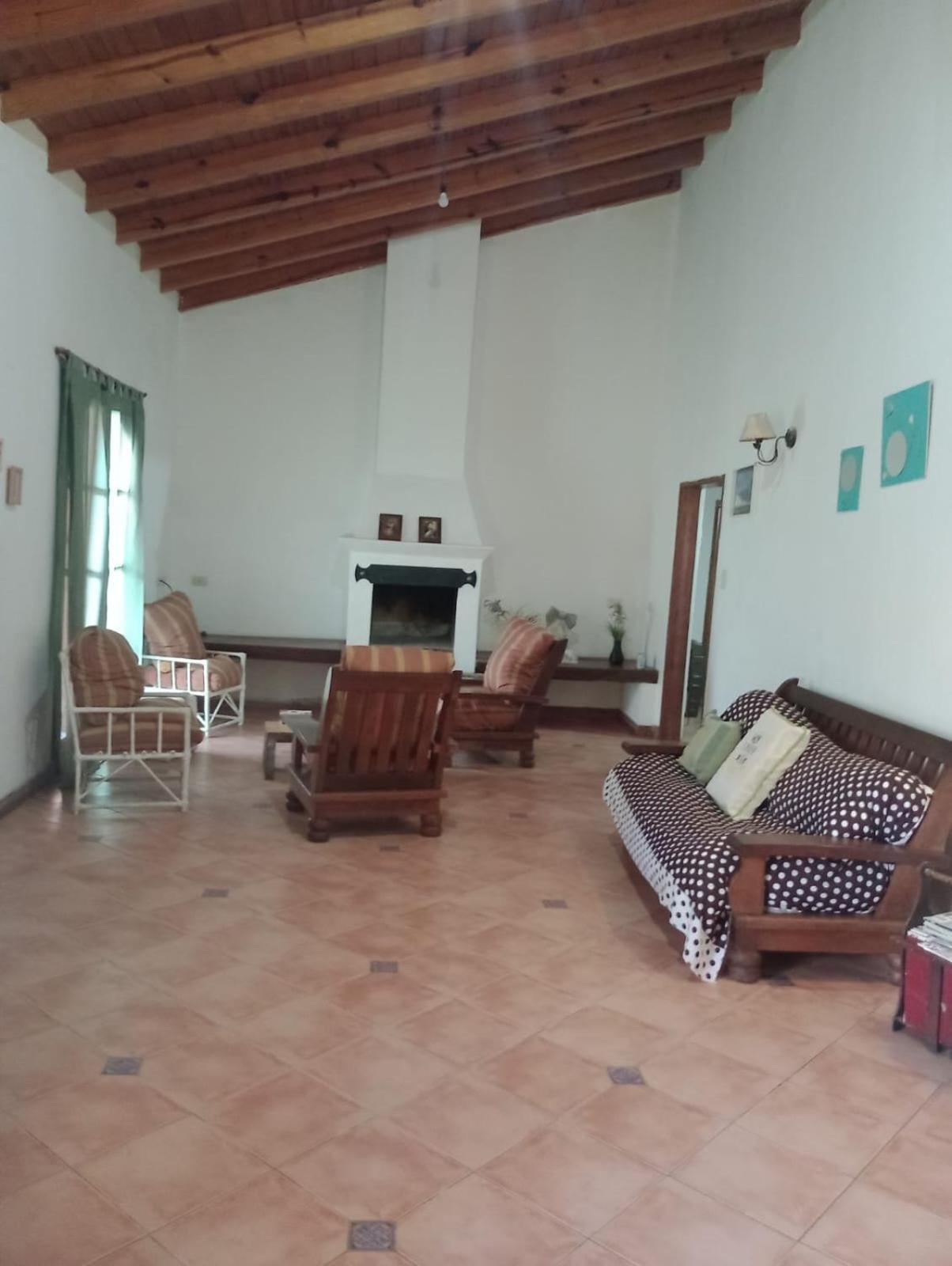 Four-Bedroom House photo 1