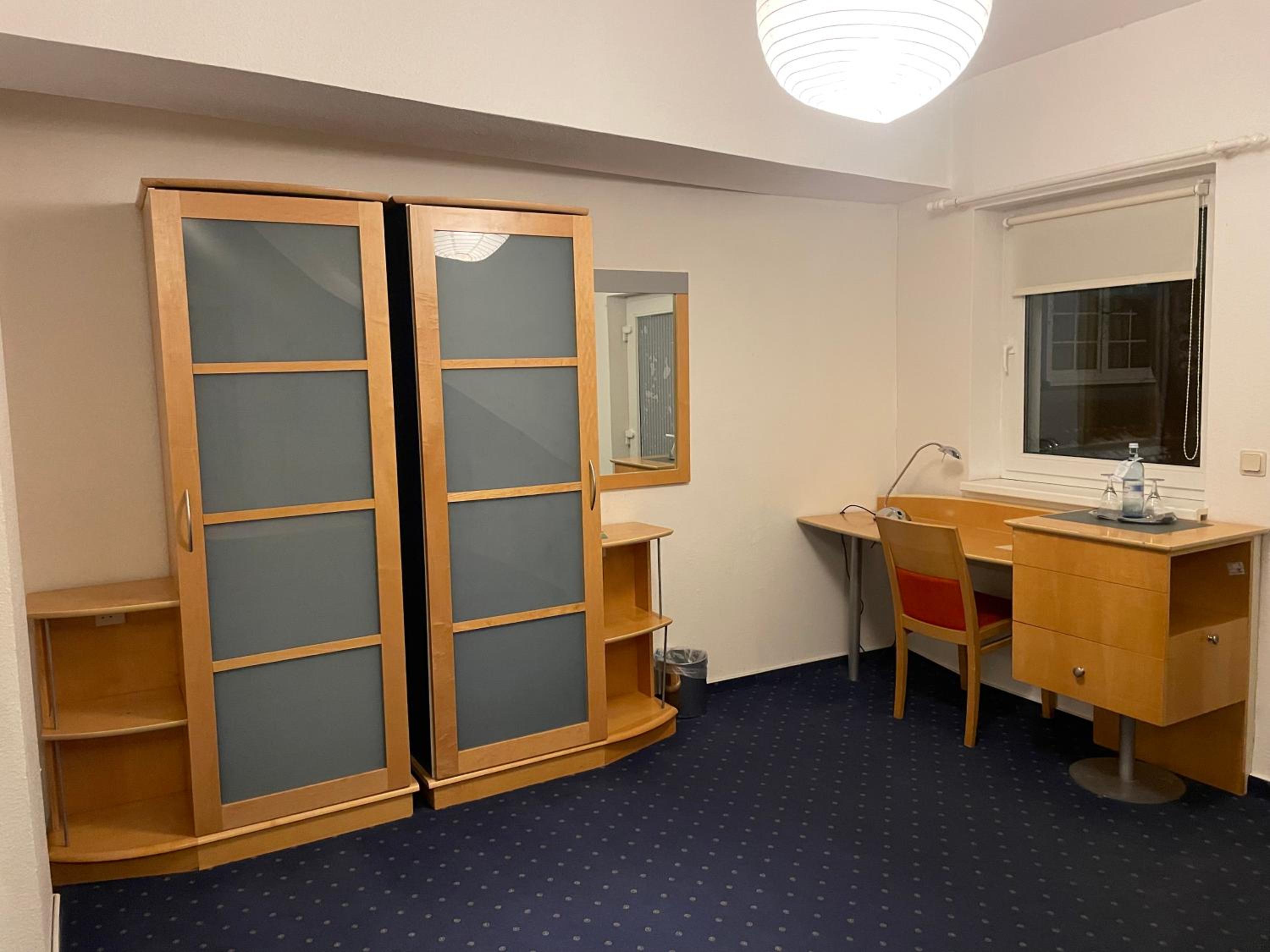 Single Room photo 3