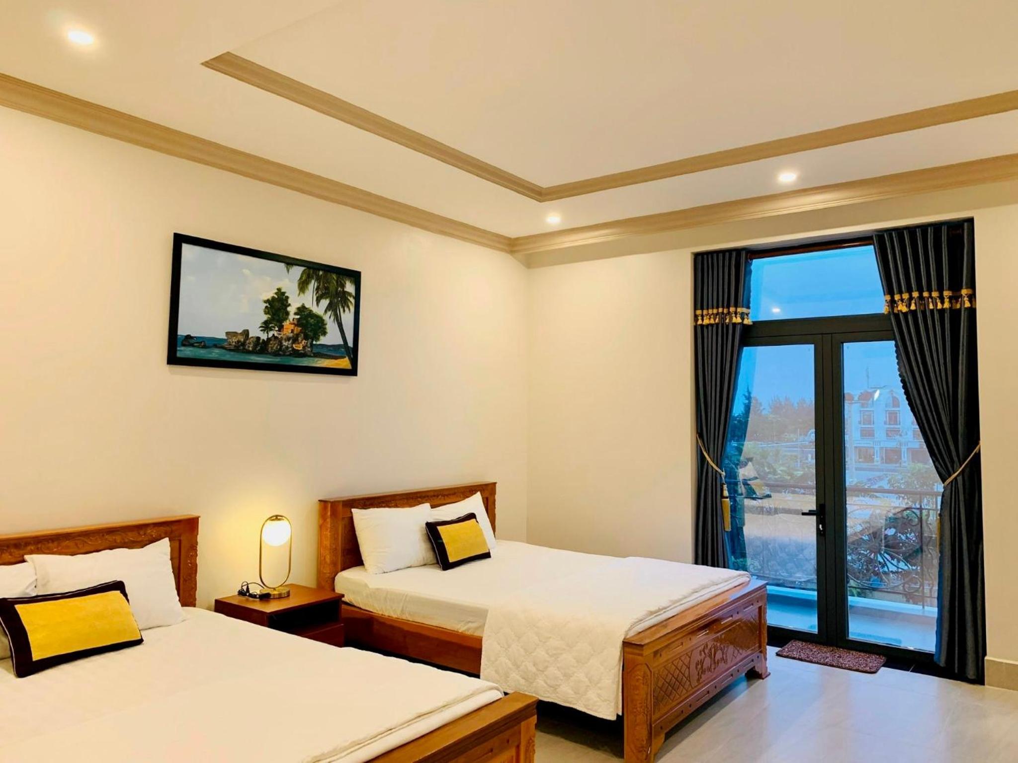 Family Room With Balcony