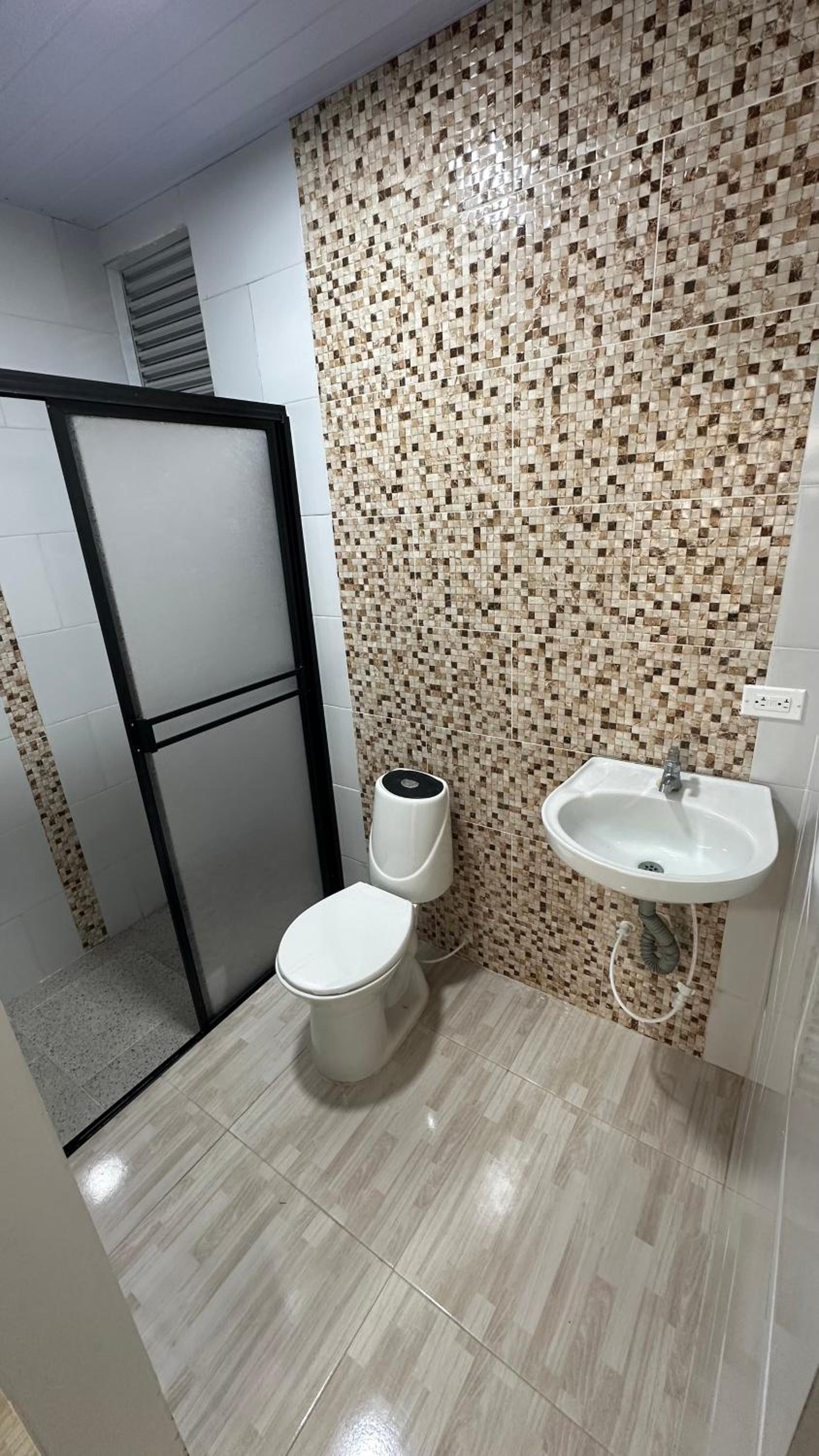Double Room with Private External Bathroom photo 2