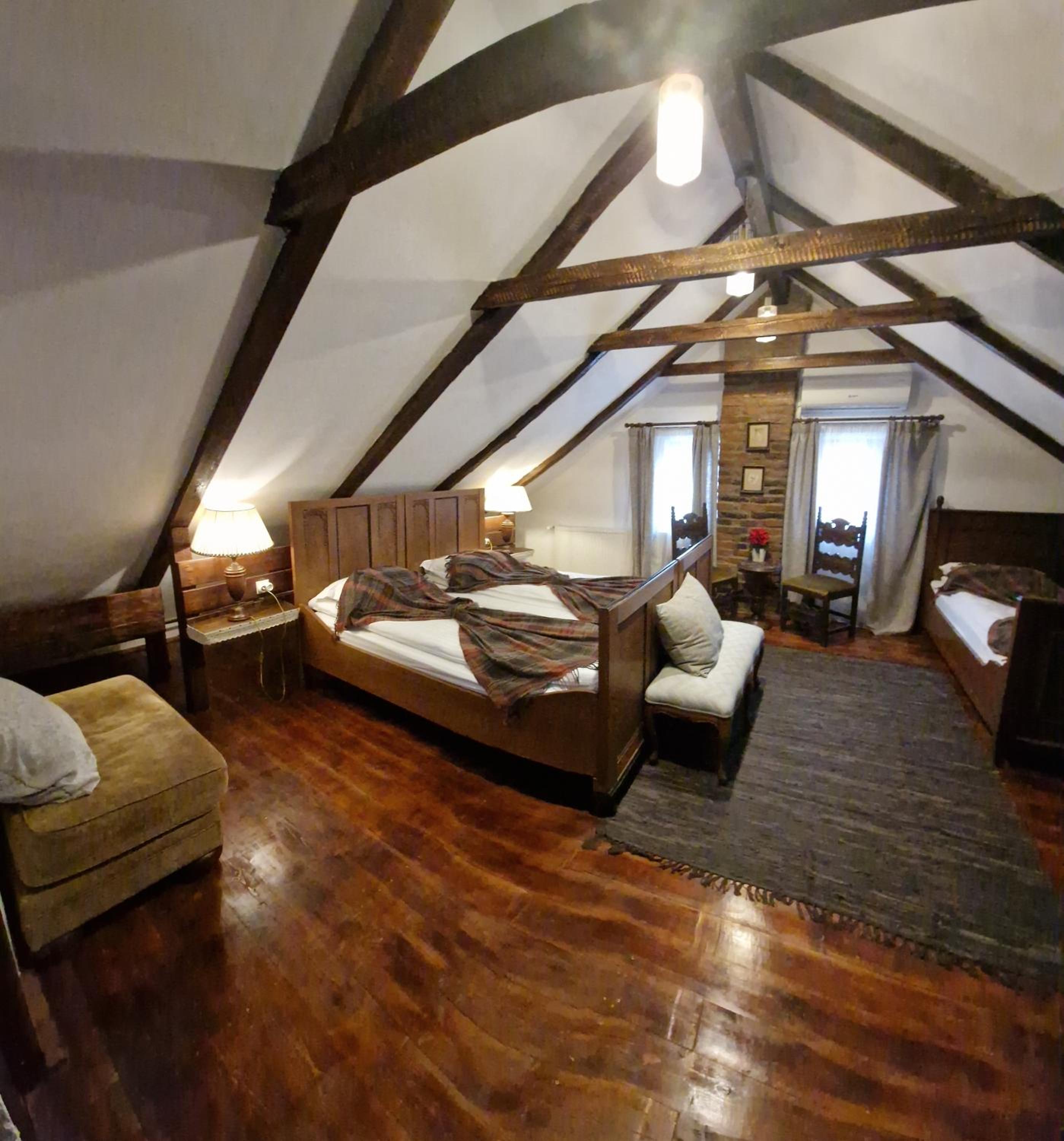 Deluxe Triple Room - Photo 1