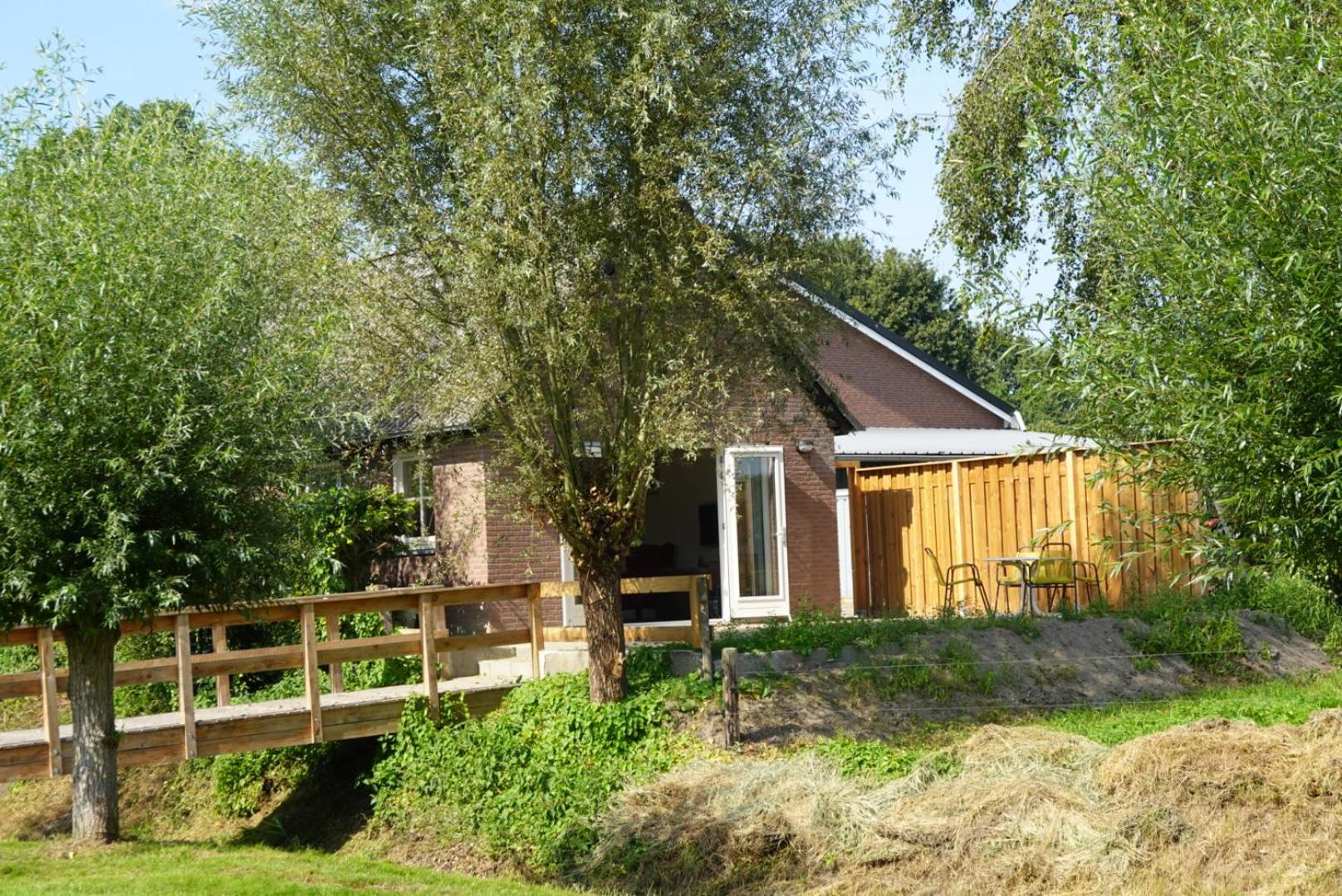 Two-Bedroom House photo 3