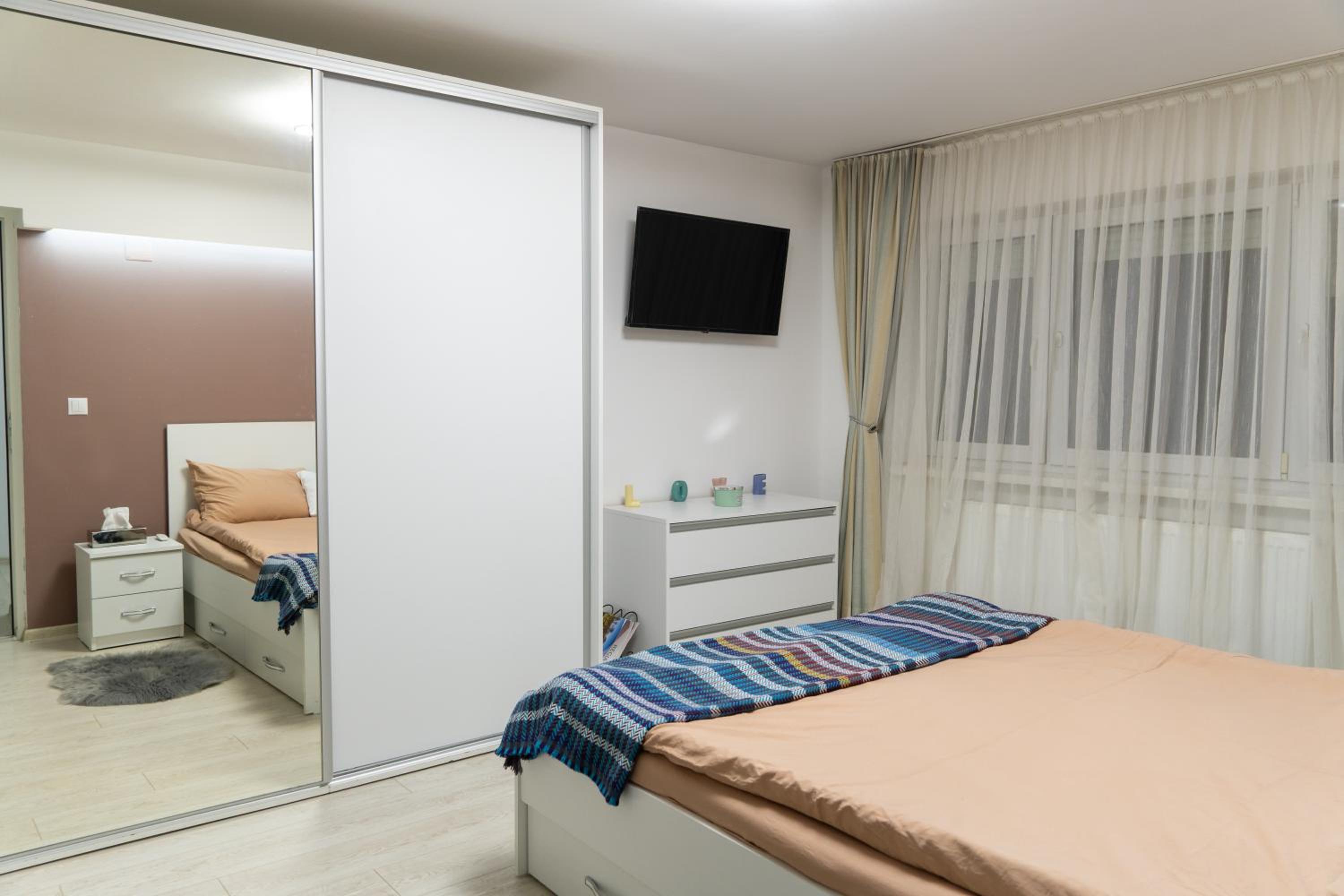 One-Bedroom Apartment - Photo 24
