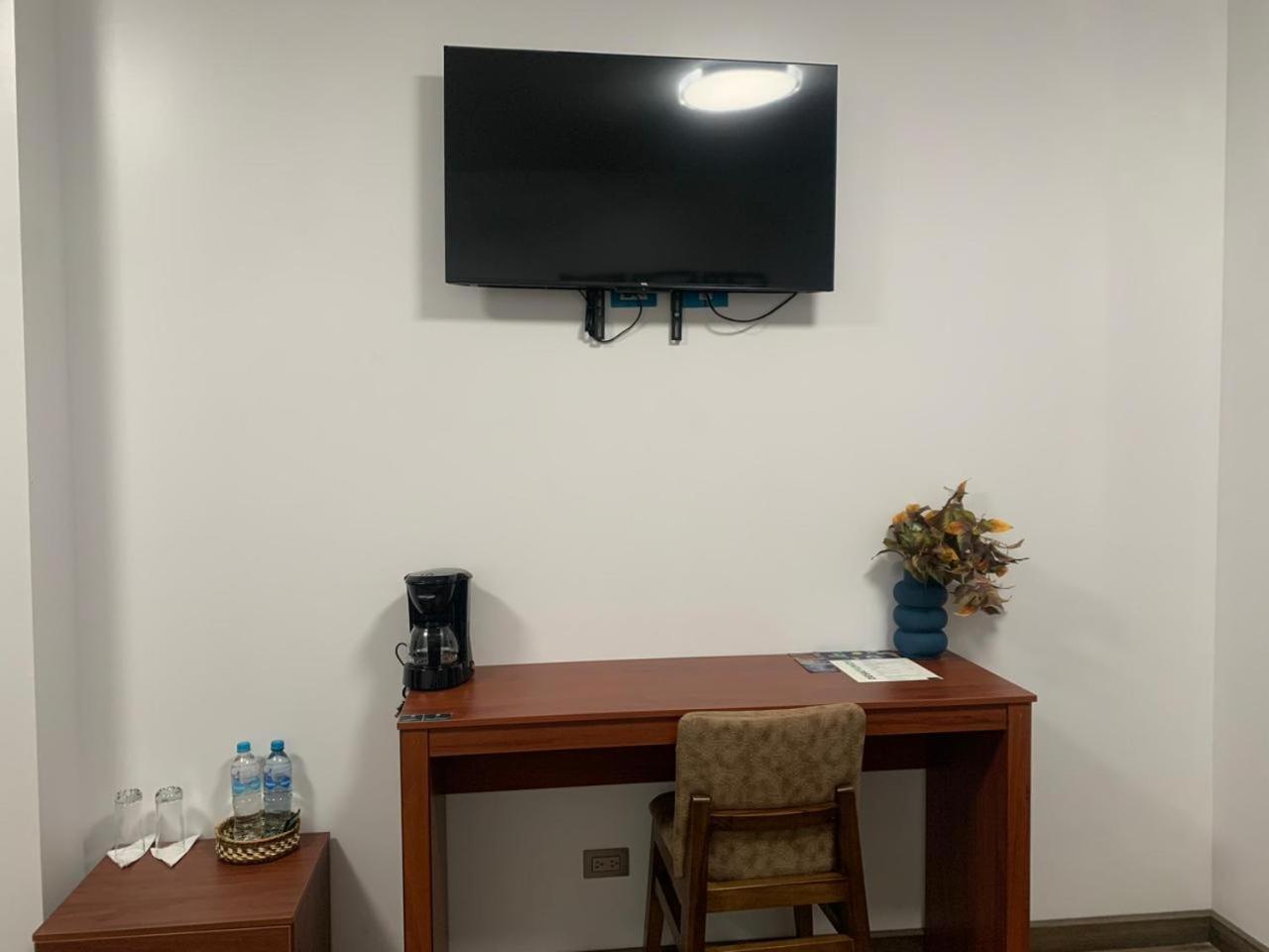 Deluxe Room (2 Adults + 1 Child) photo 3