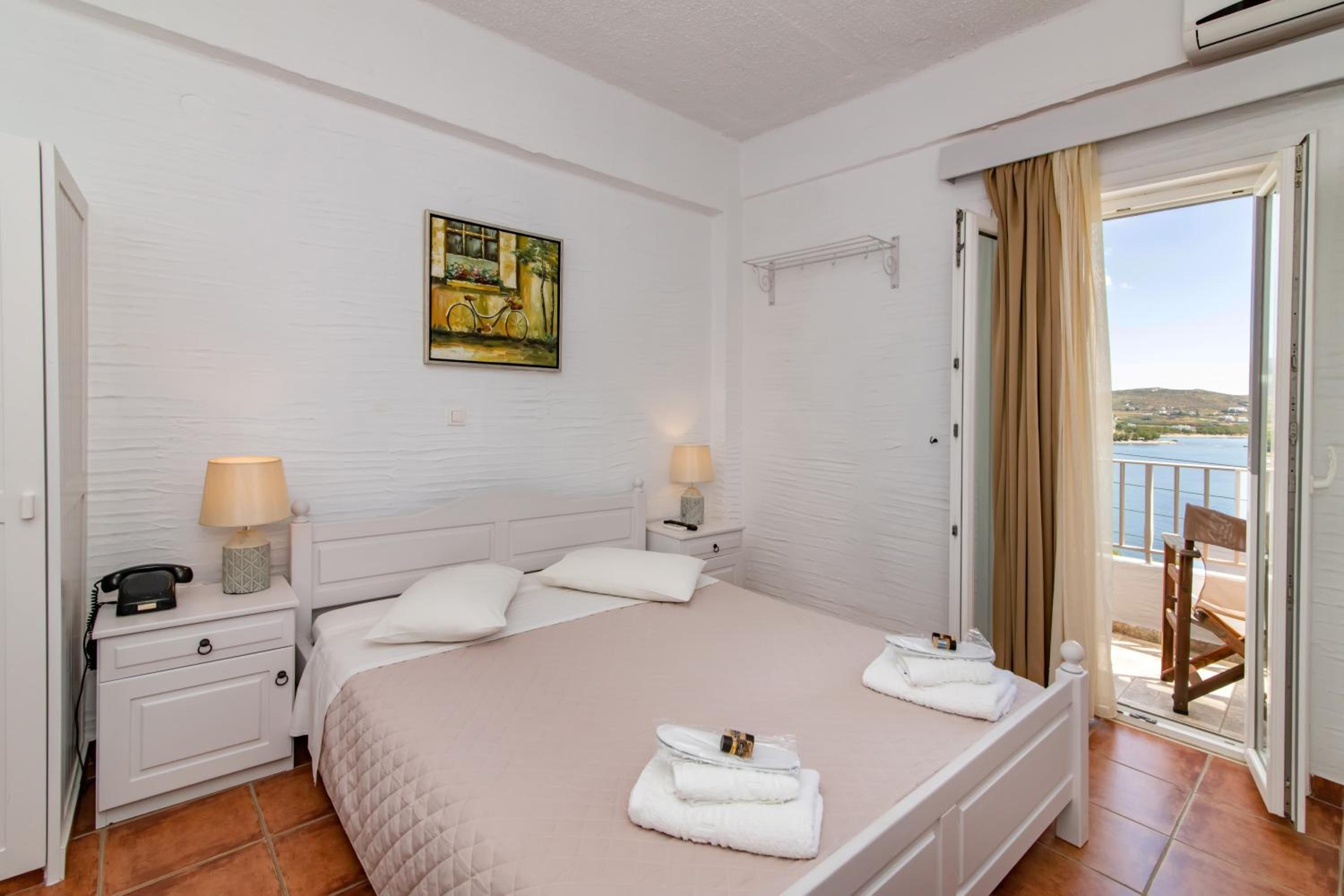Double Room with Sea View - Photo 8